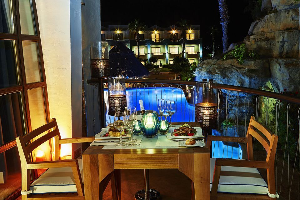 Ilio Mare Beach Hotel