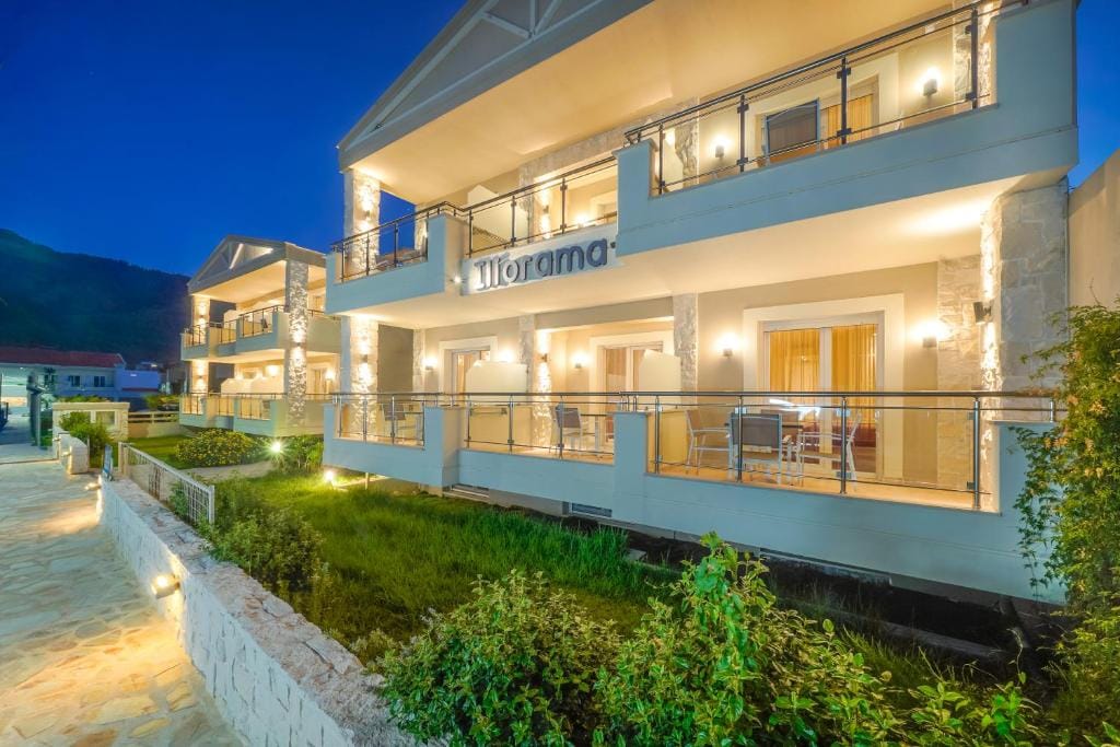 Iliorama Seaside Luxury Suites & Apartments