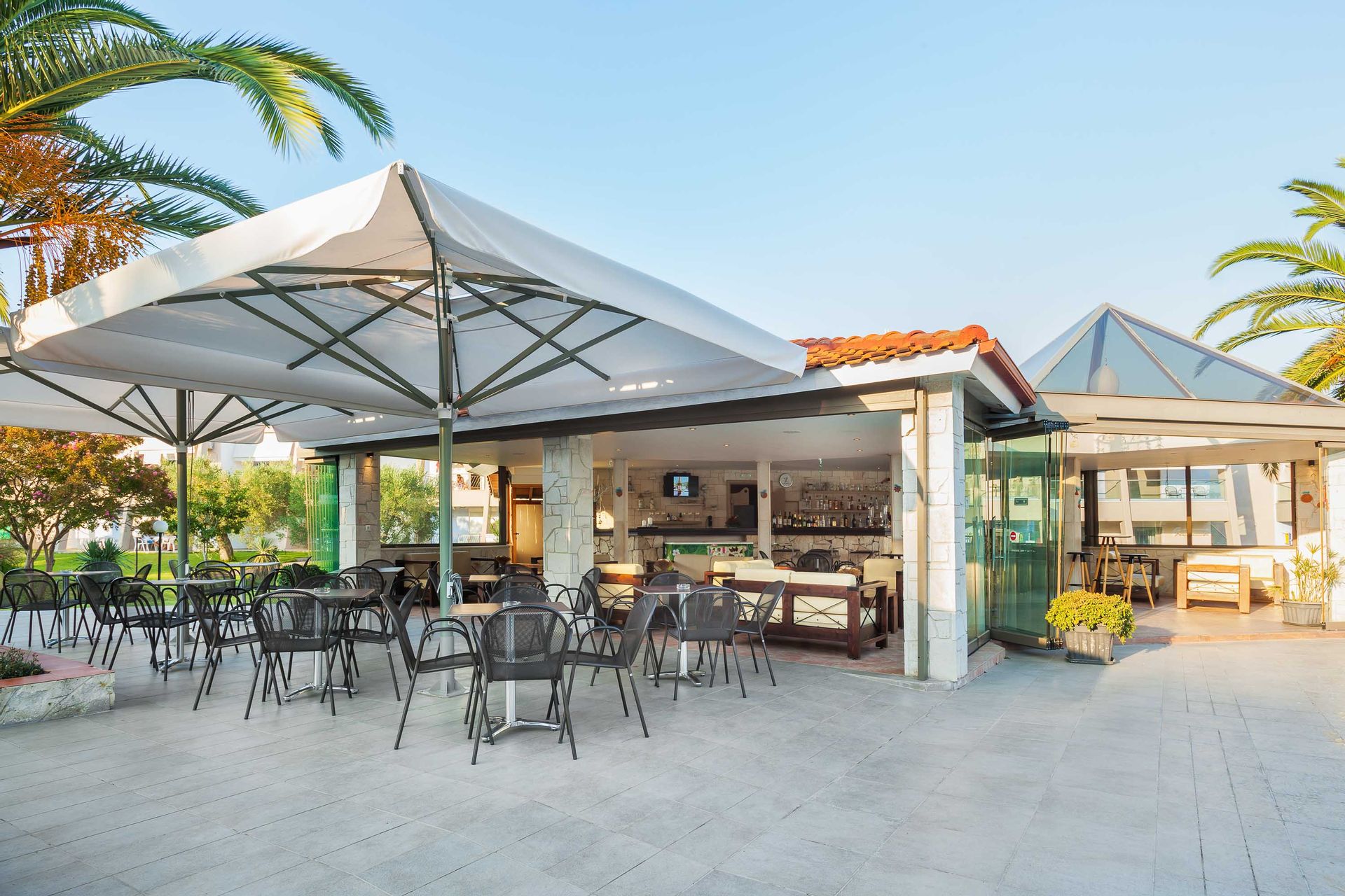 Iris Hotel - Siviri