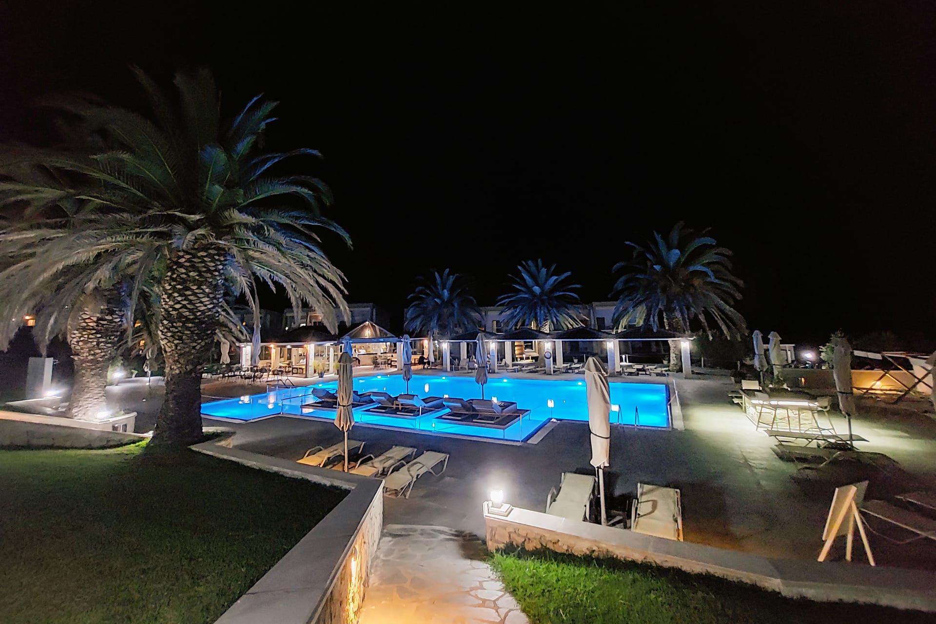 Iris Hotel - Siviri