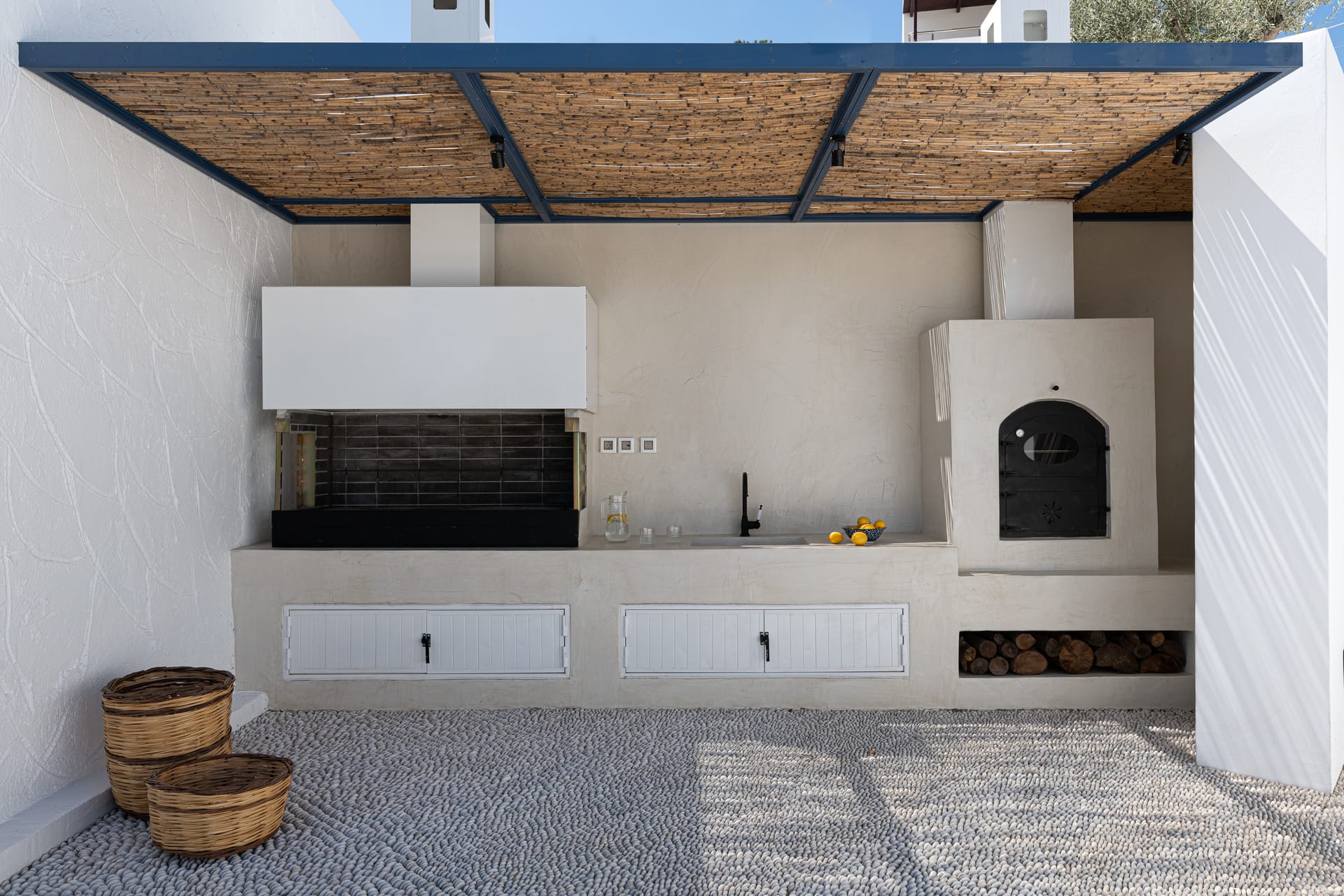 Kalathos Square Luxury Suites