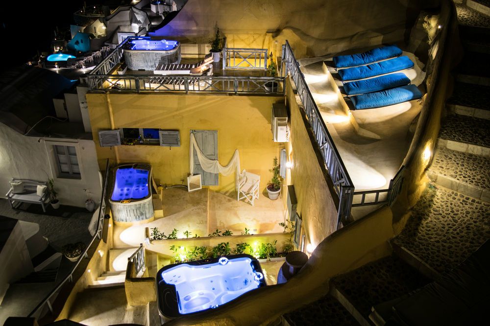 Kaleidoscope Santorini Luxury Cave Houses