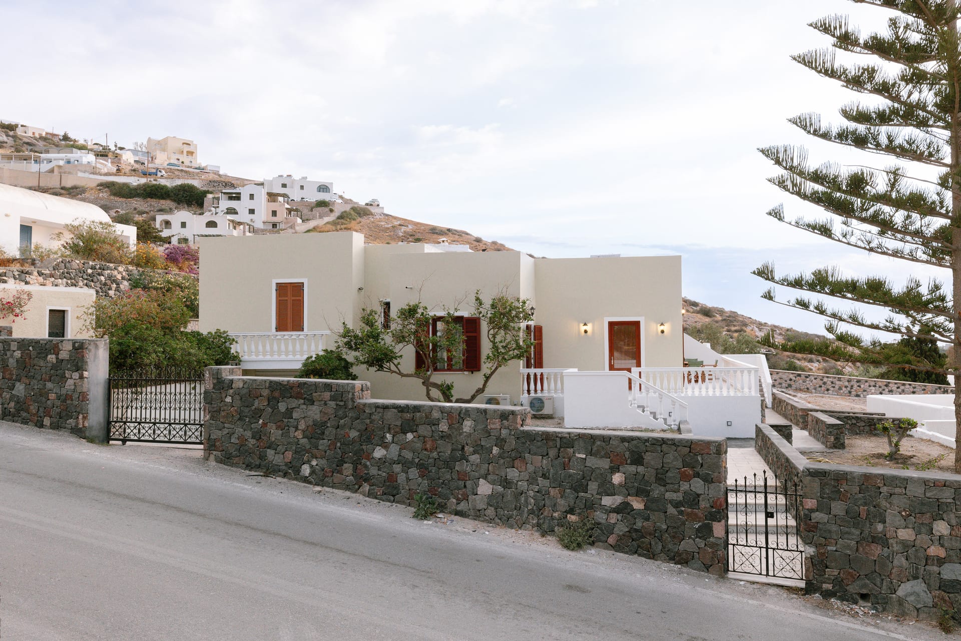 Kaminia Holiday Homes