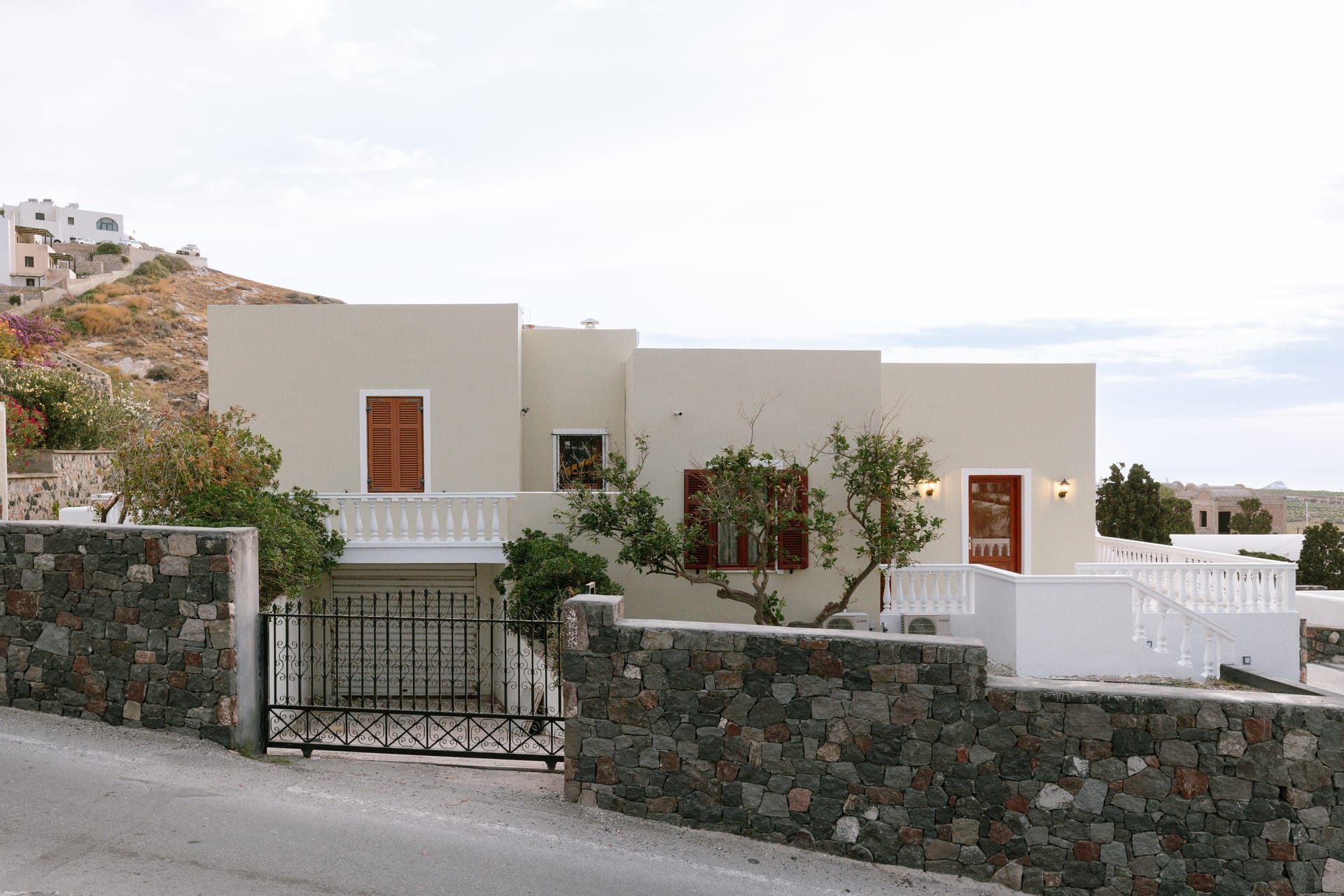 Kaminia Holiday Homes