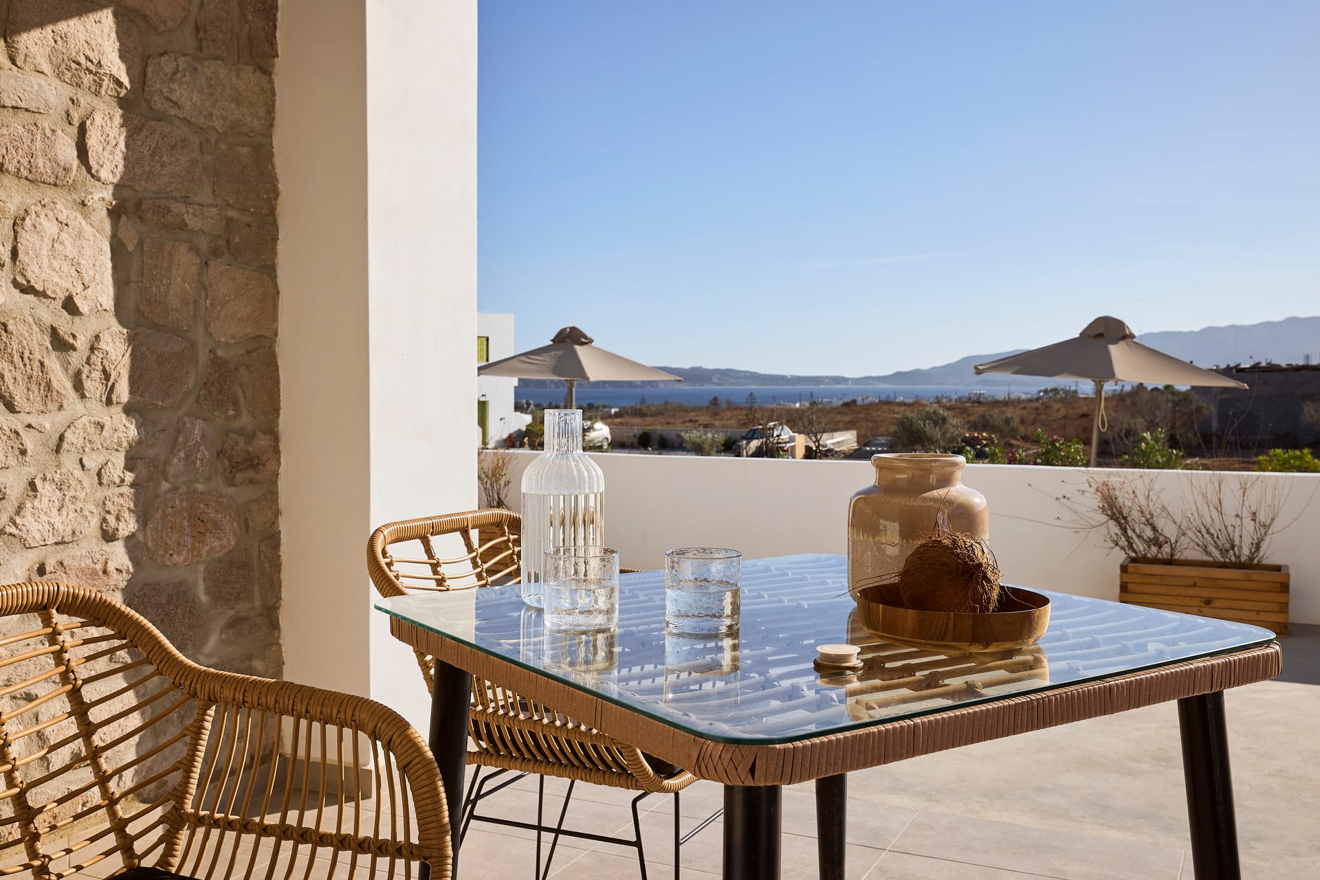 Kedros Milos Suites