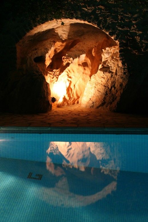 Kiriaki Traditional Hotel & Junior Suites