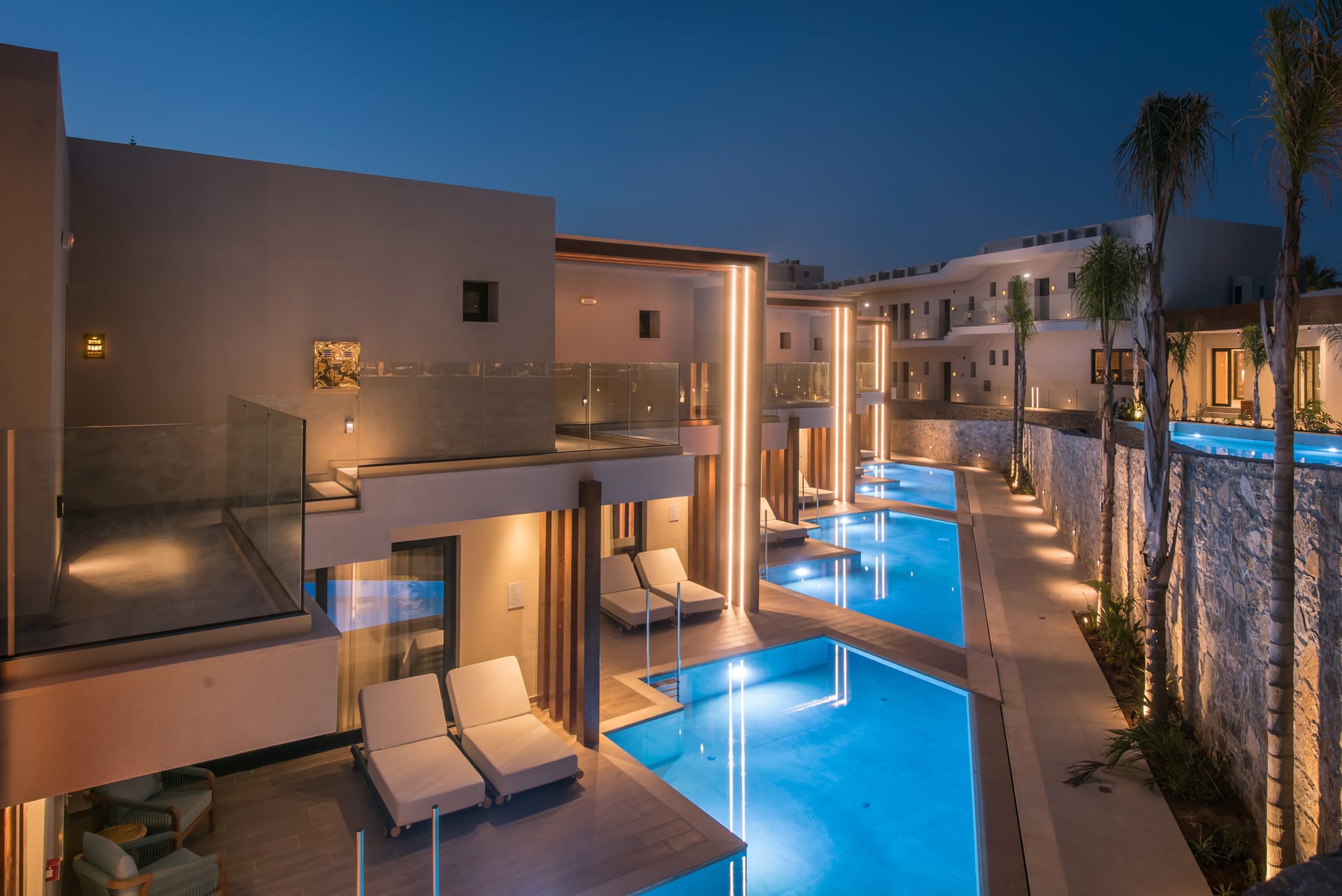 Noble Hotel & Suites