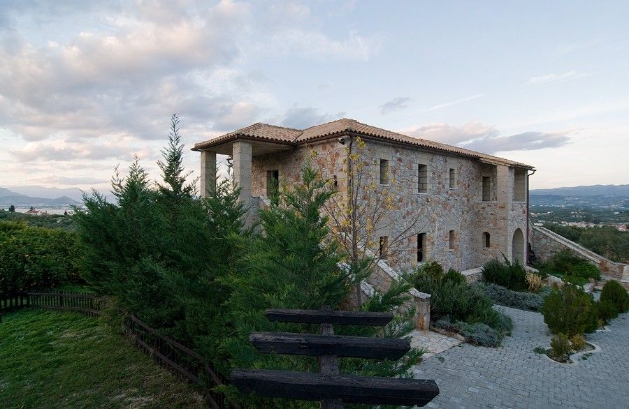 Klymeni Traditional Homes