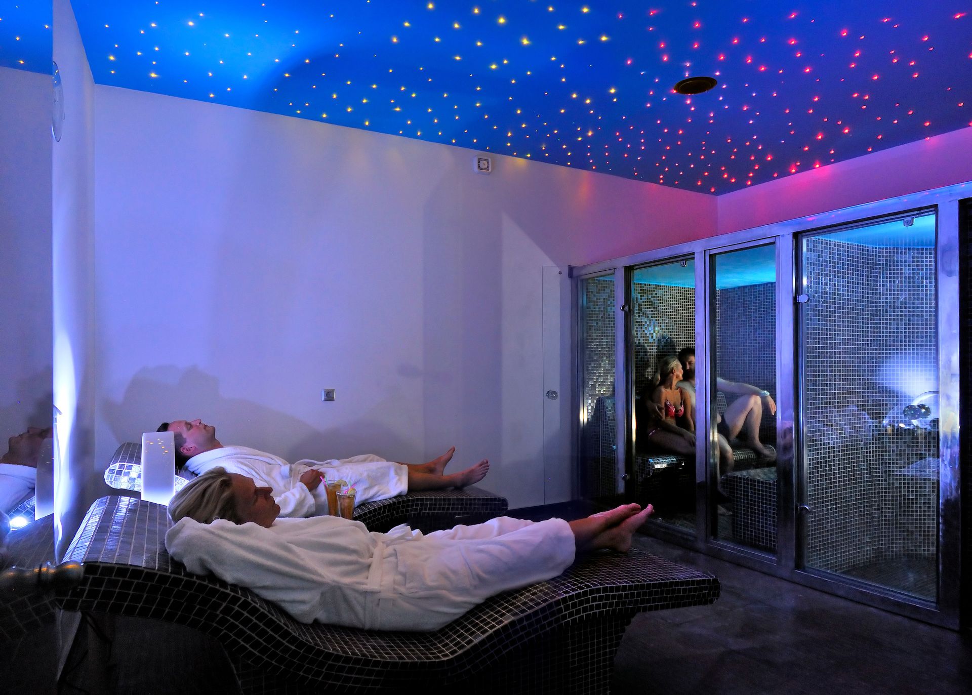 KOLYMBIA BAY ART BOUTIQUE HOTEL