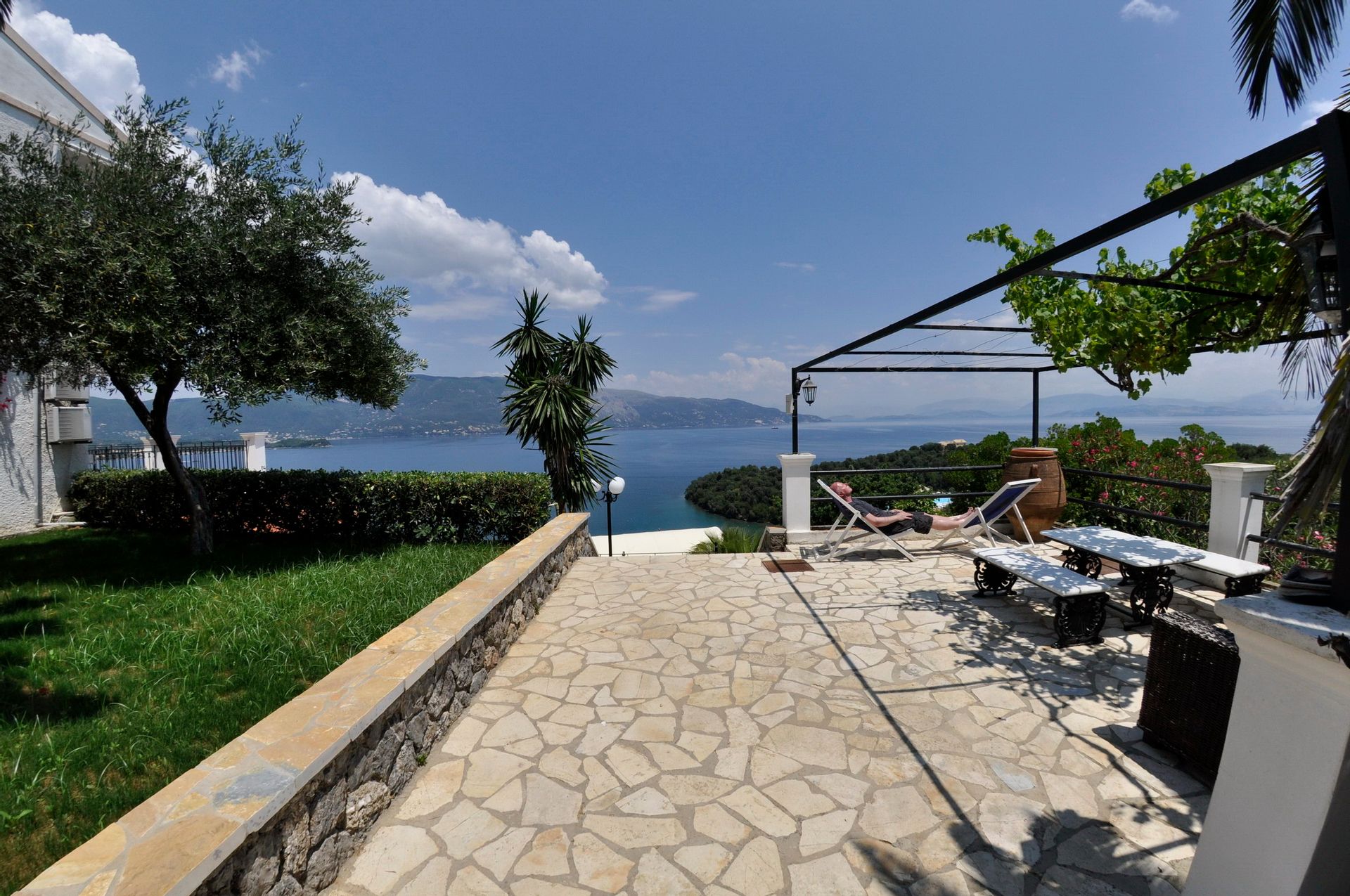 Kommeno Bella Vista
