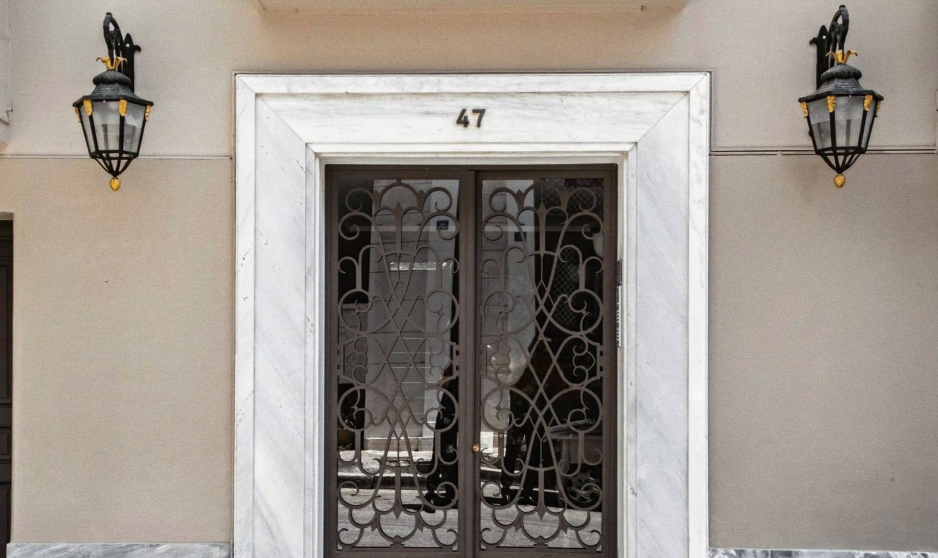 Koukaki Residence