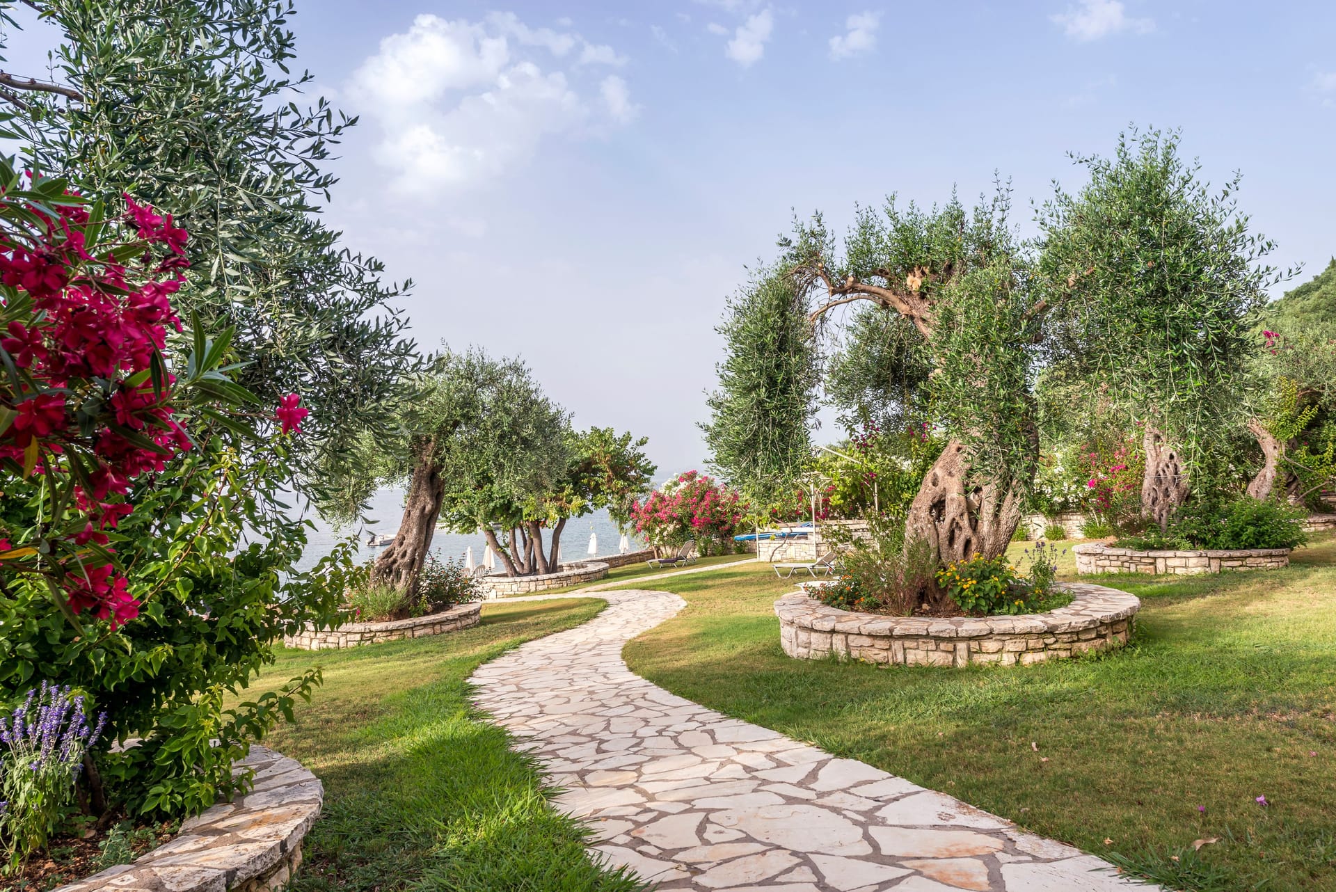 Krouzeri Beach Apartments Corfu
