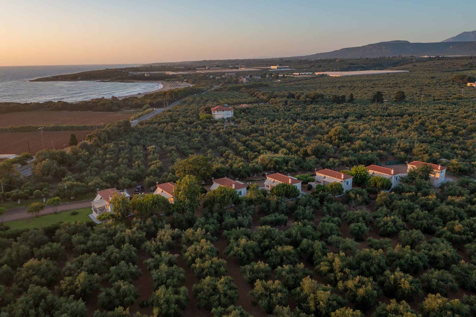 Lagouvardos Apartments Marathopoli