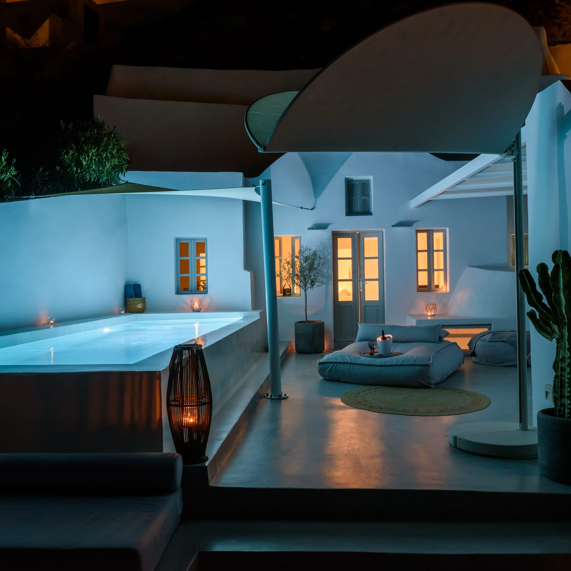 Lathouri Cave Villa