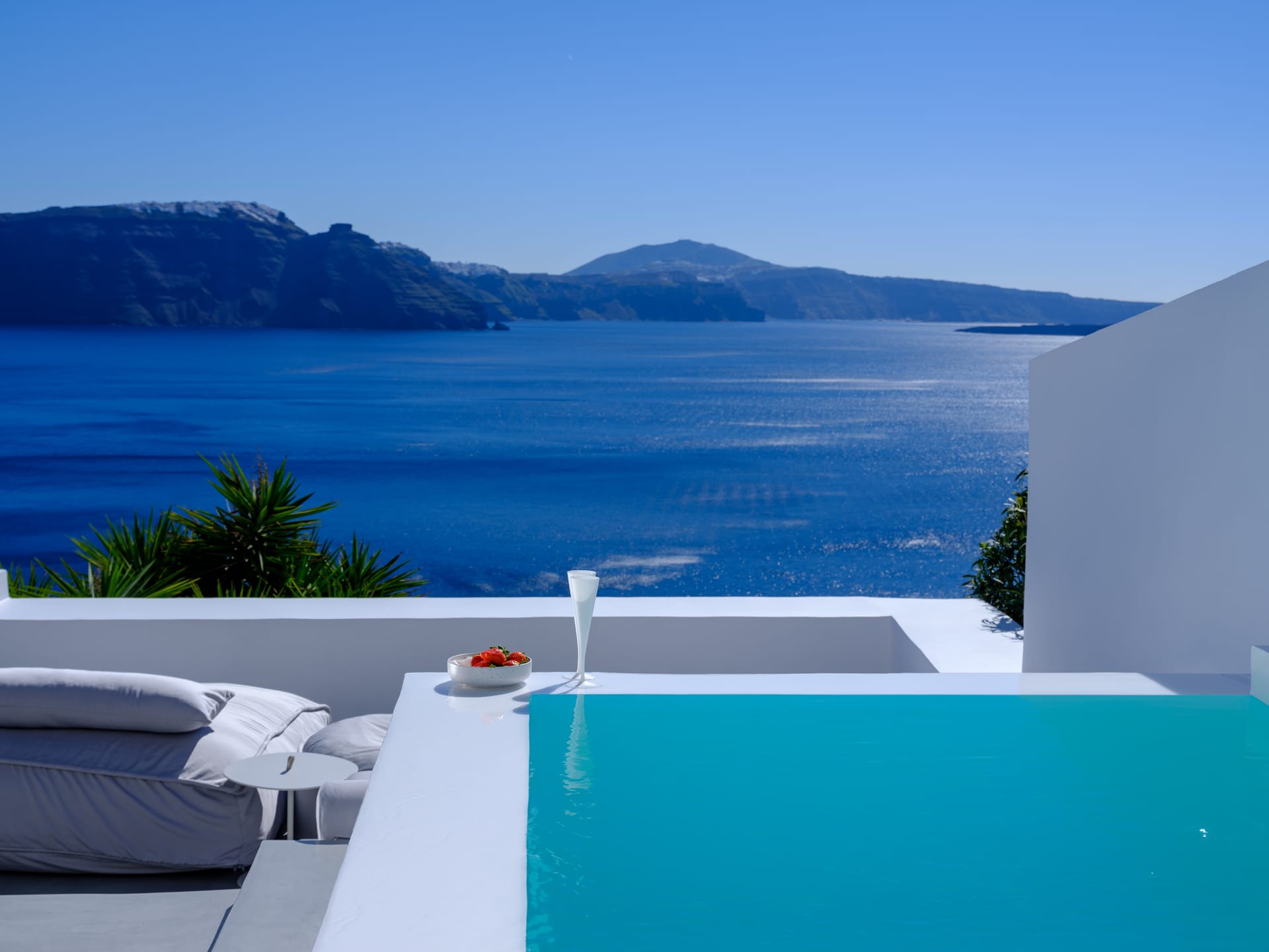 Lathouri Cave Villa