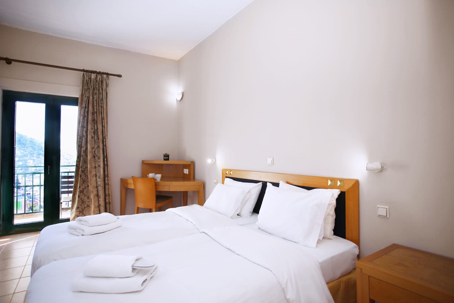 Lecadin Hotel