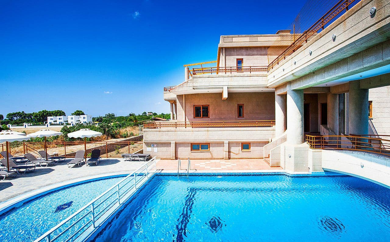Ledras Beach Hotel & Villas