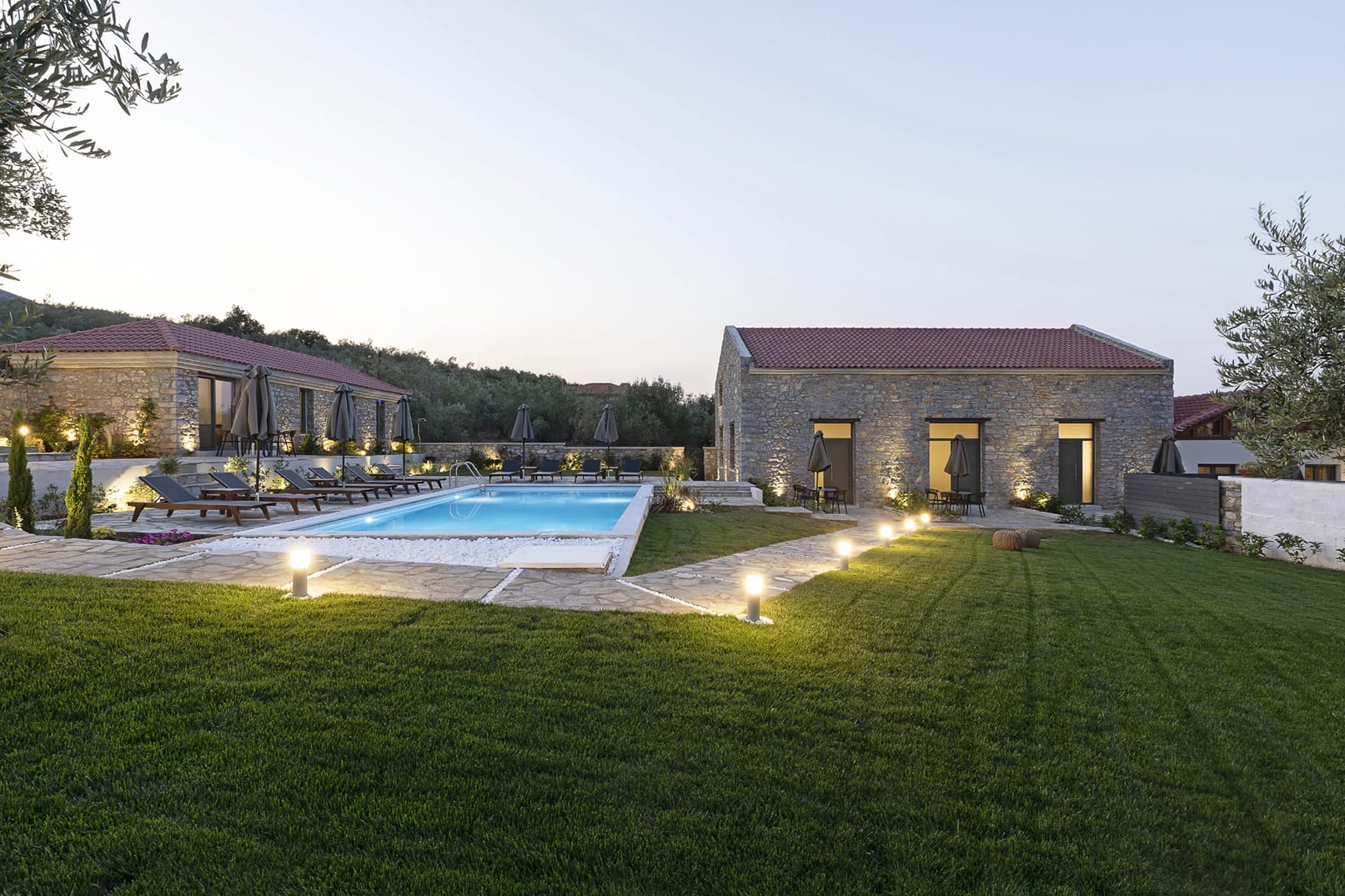 Lichnos Luxury Suites