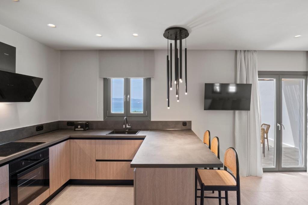 Lithia Exclusive Villas