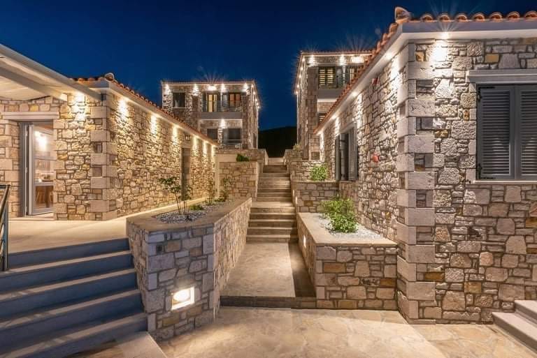 Lithoessa Luxury Apartments