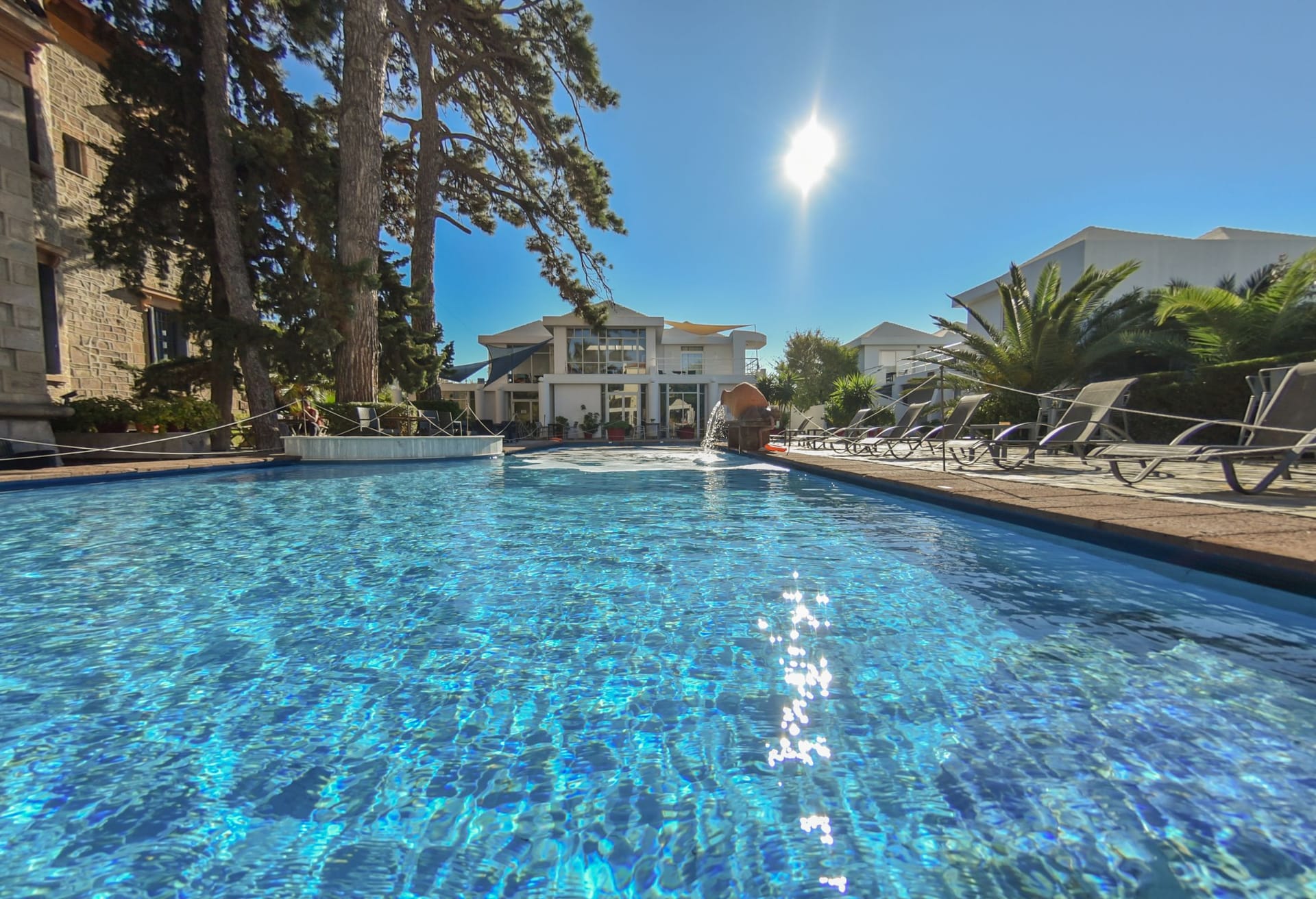 Loriet Hotel