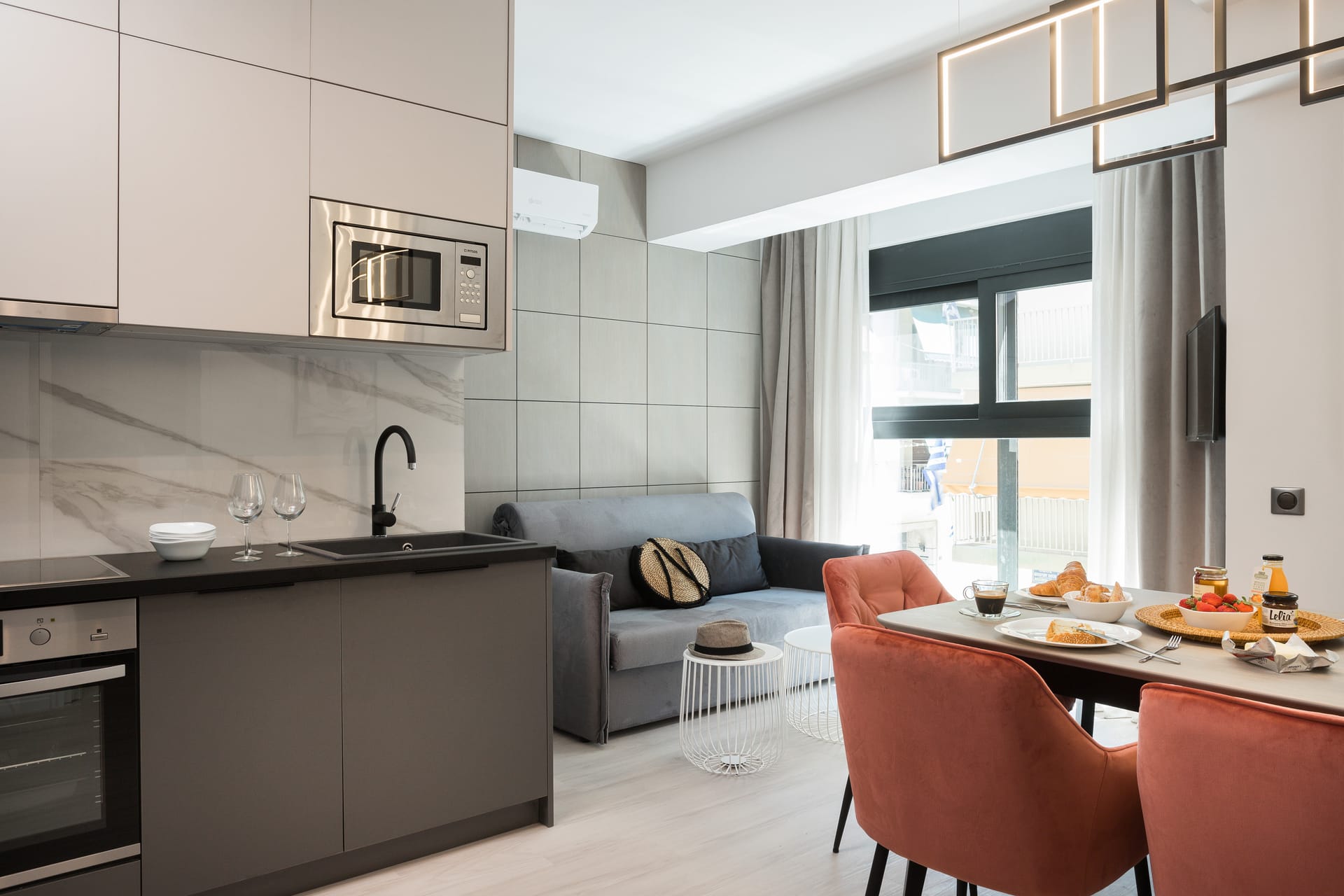 LUX&EASY Athens Downtown Apartments