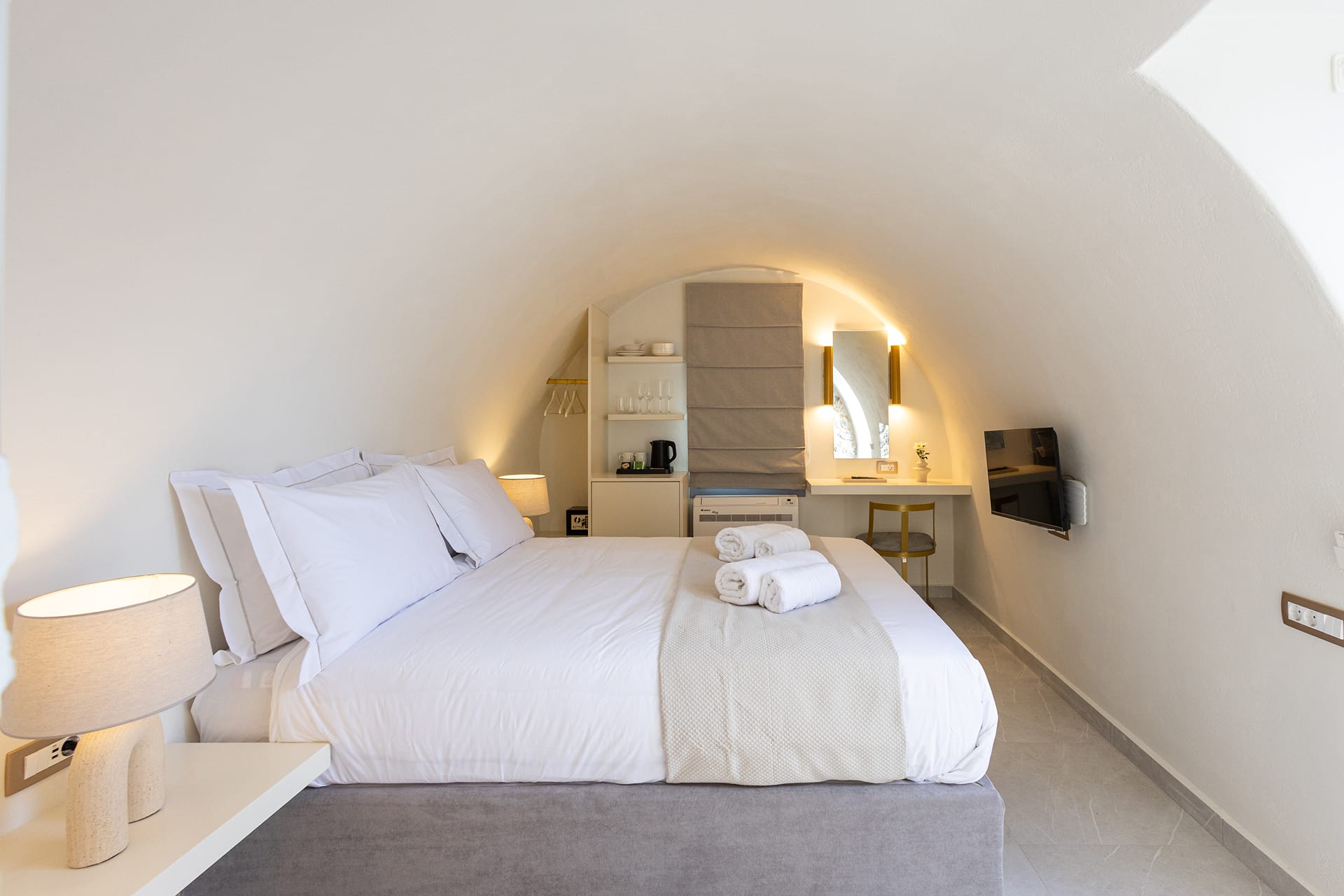 Maiandros Suites