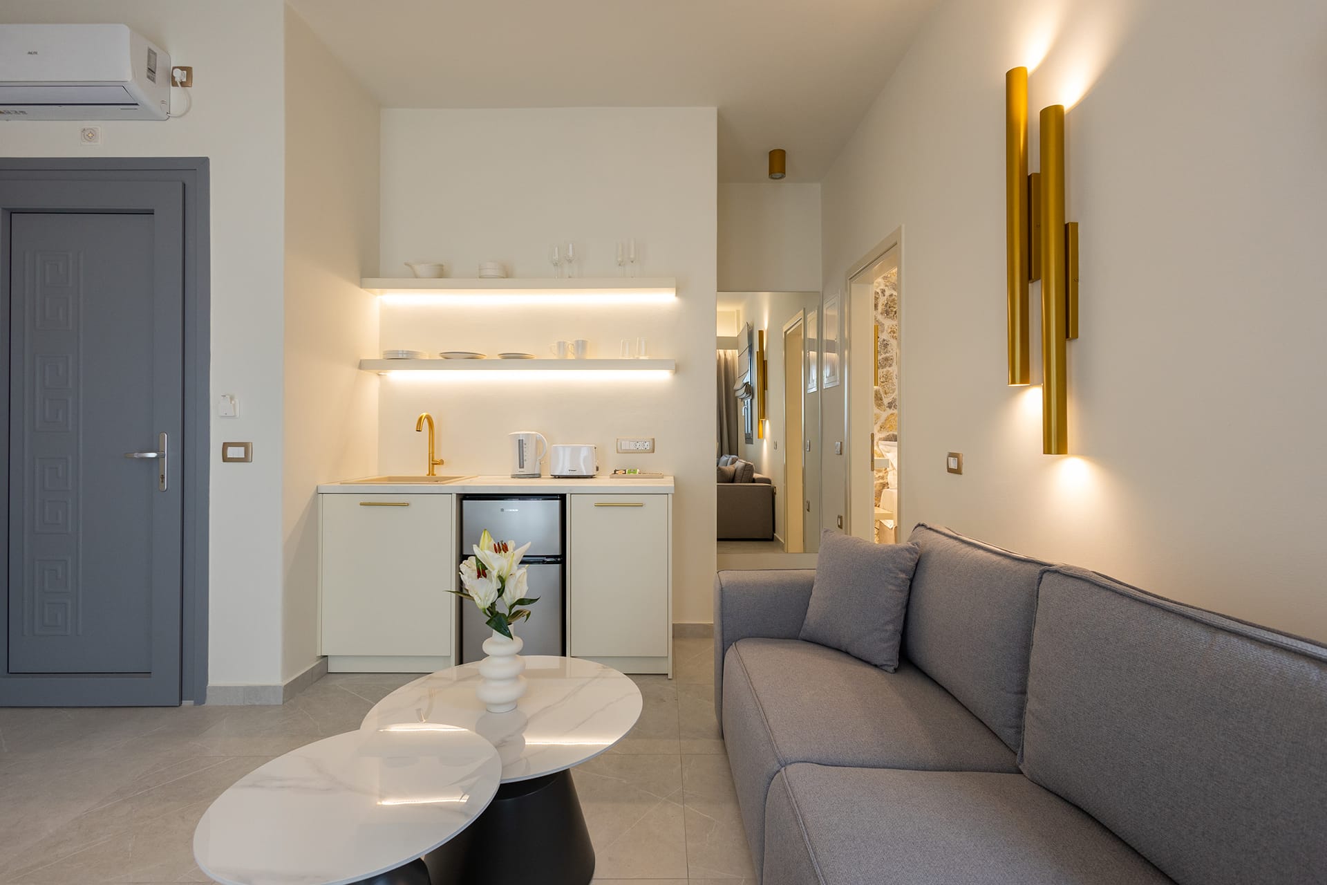 Maiandros Suites