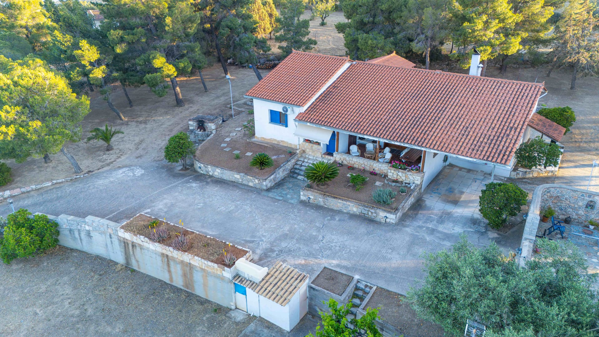 Maistros Studios