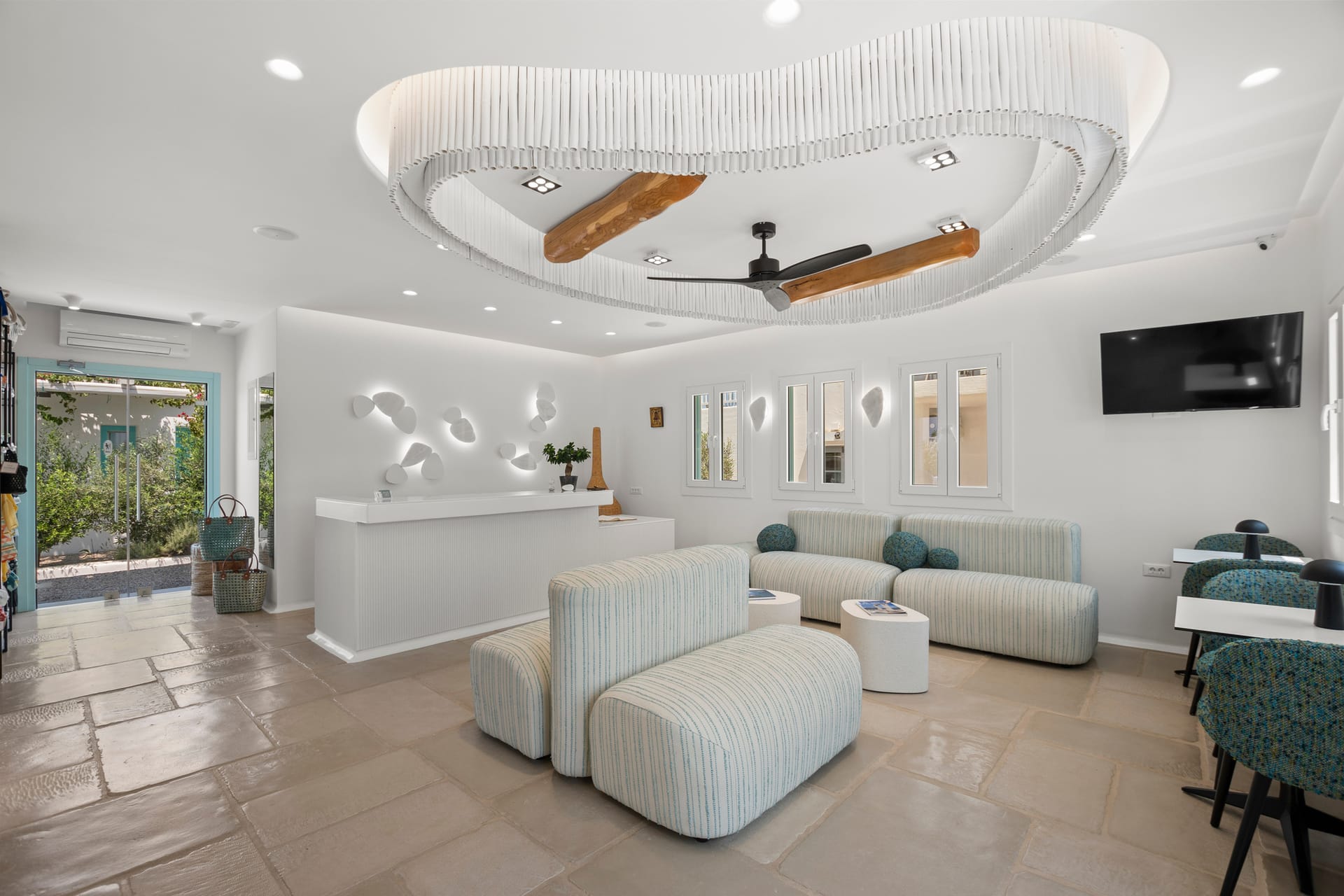 Majo Suites