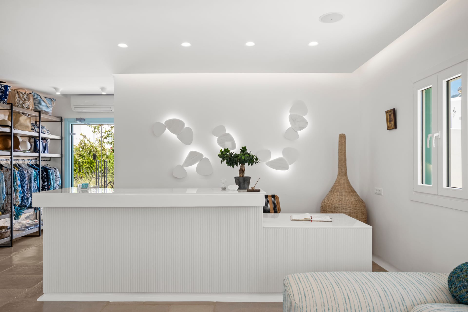 Majo Suites