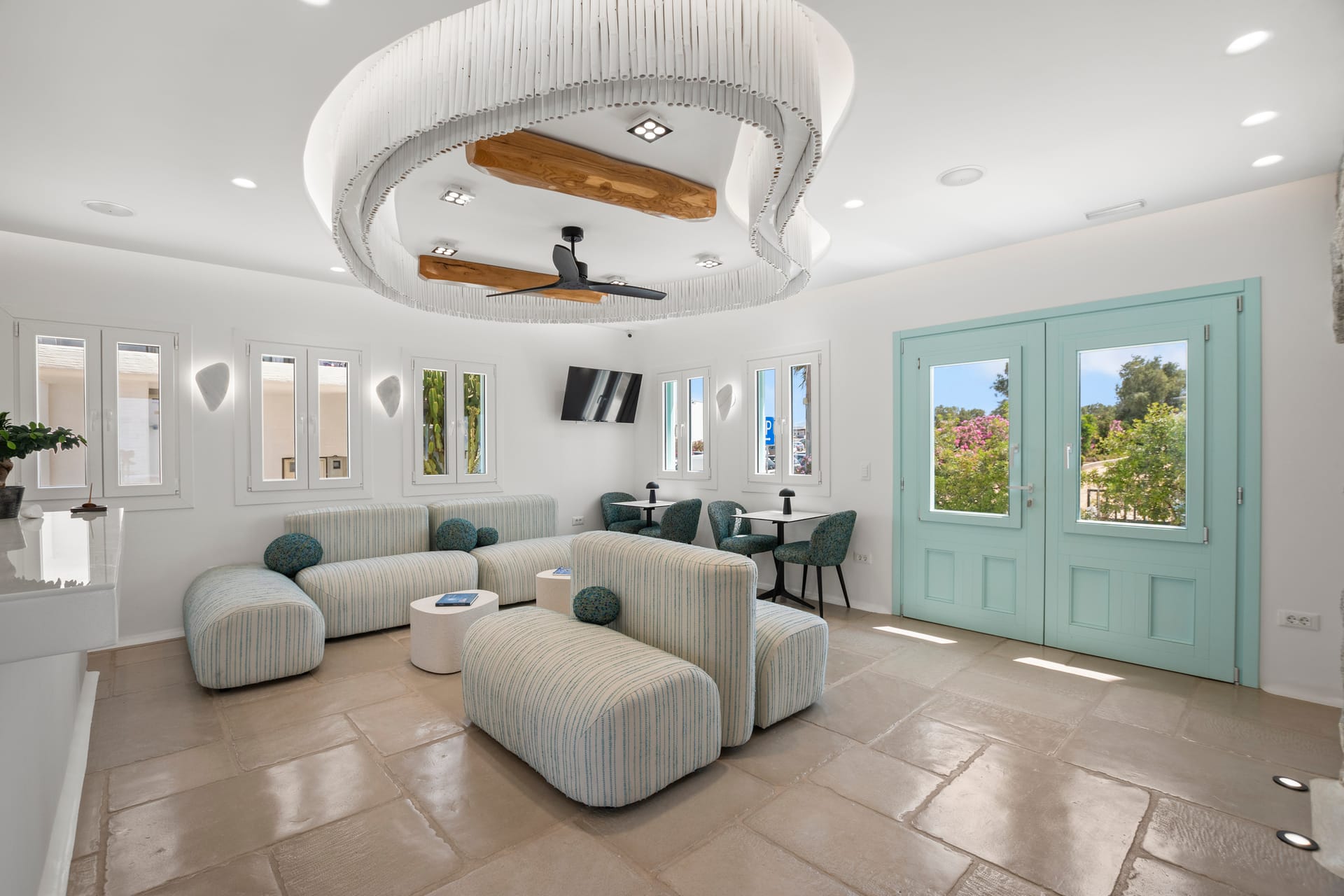 Majo Suites