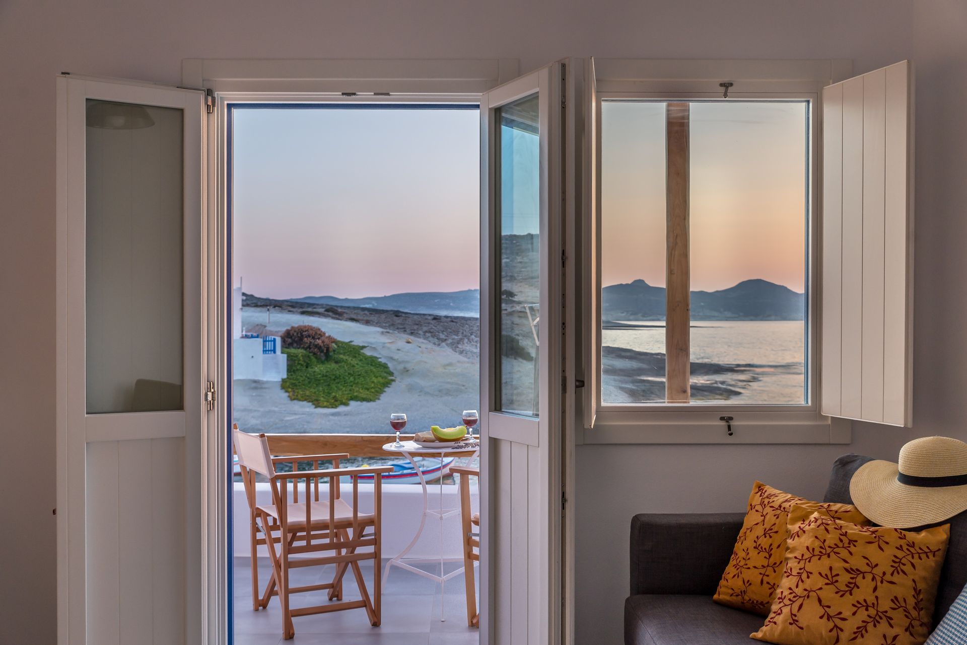 Manolis & Filio Home By The Sea Milos