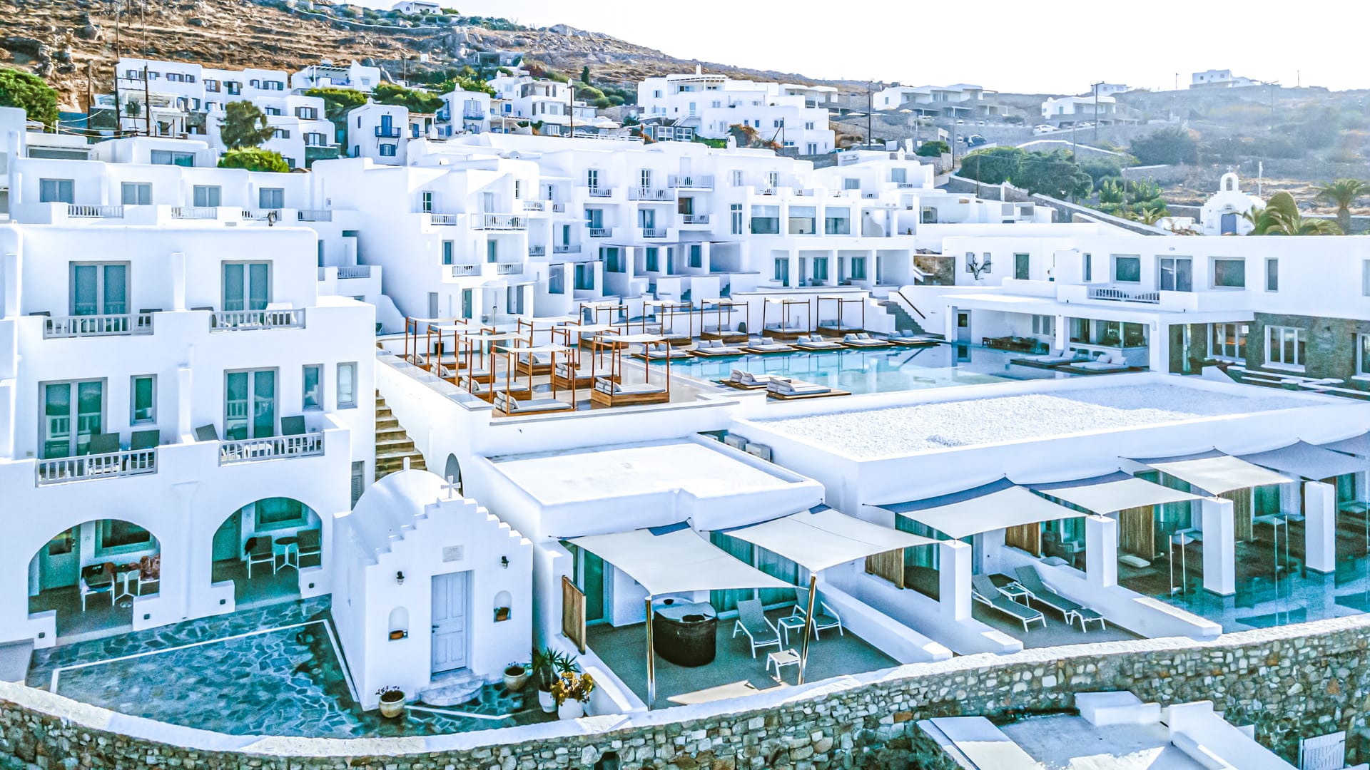 Manoulas Beach Hotel