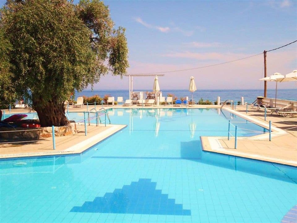 Maranton Beach Hotel