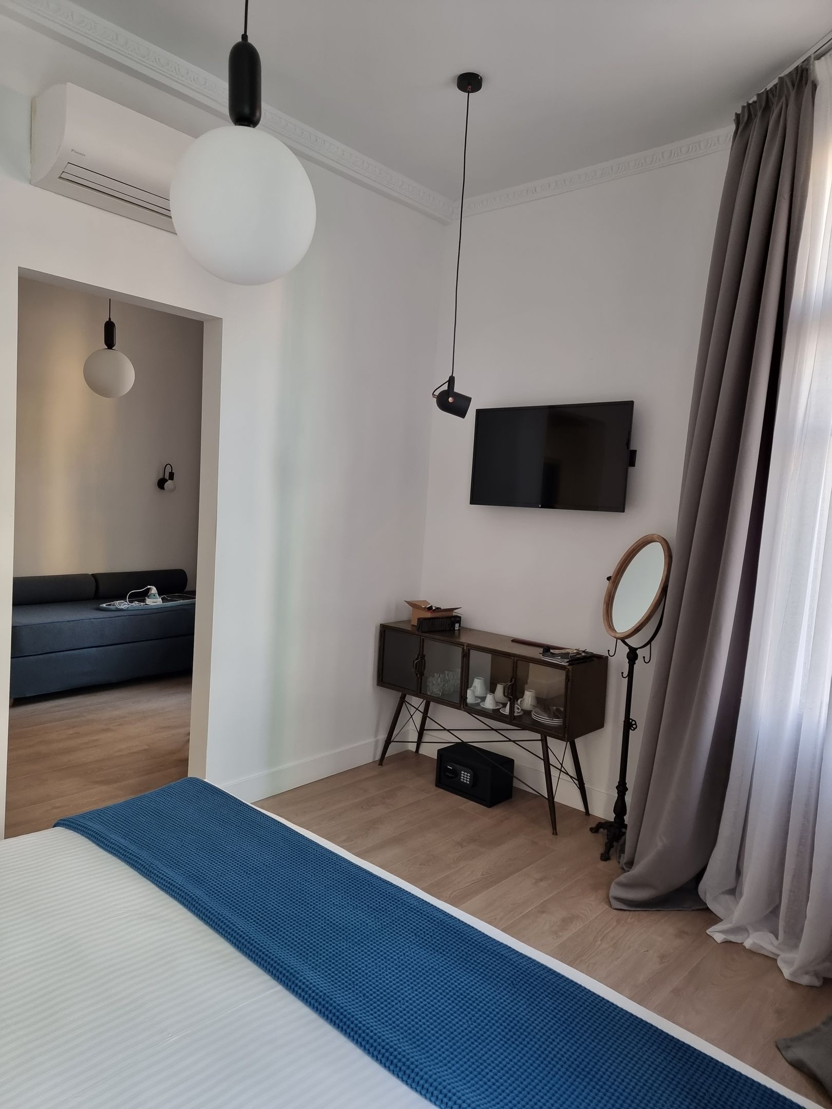 Maroon Bottle Boutique Suites