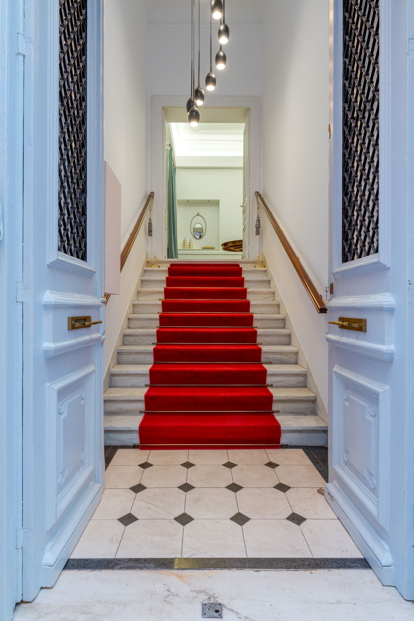 2 Mazi Suites