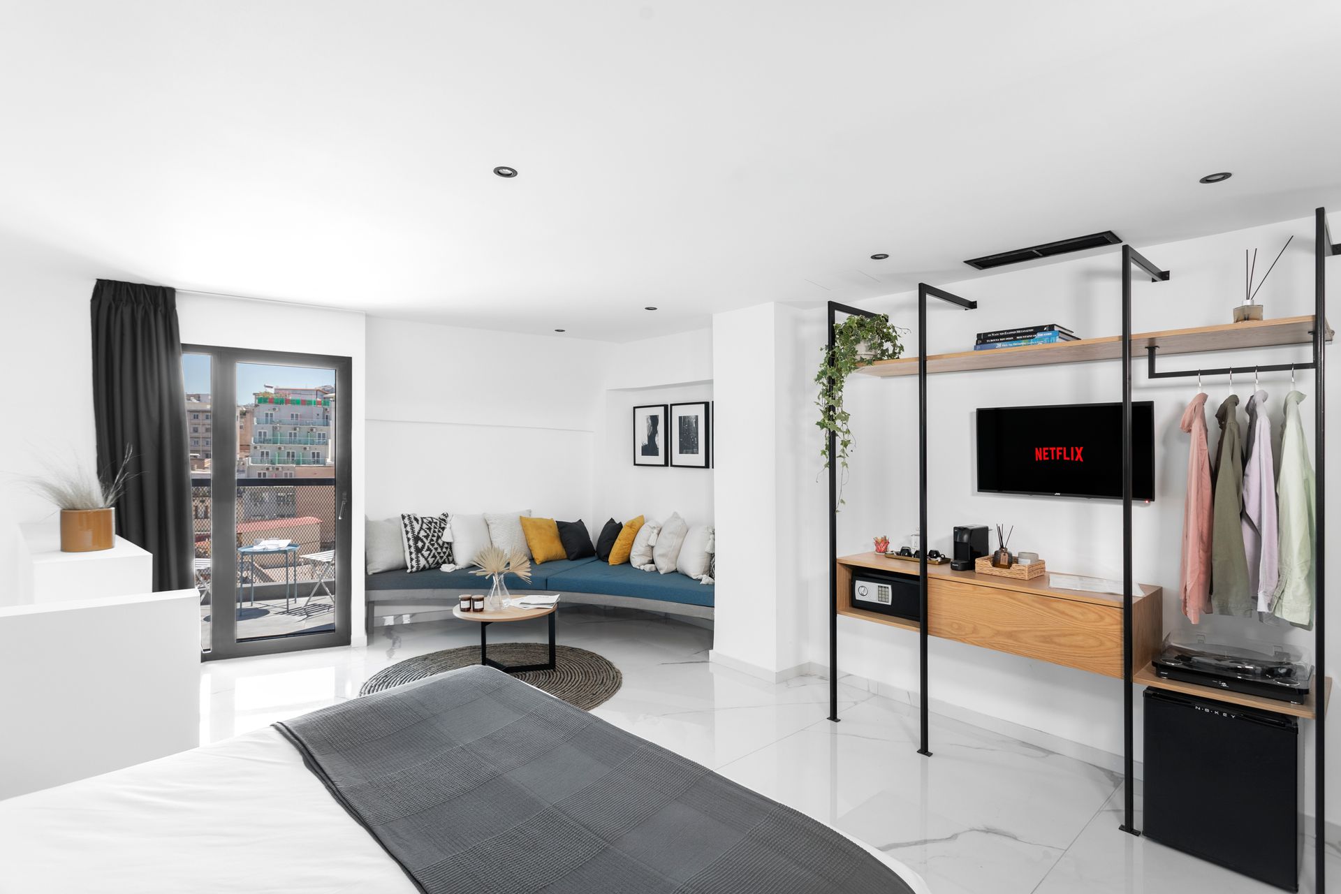 MELO Athens