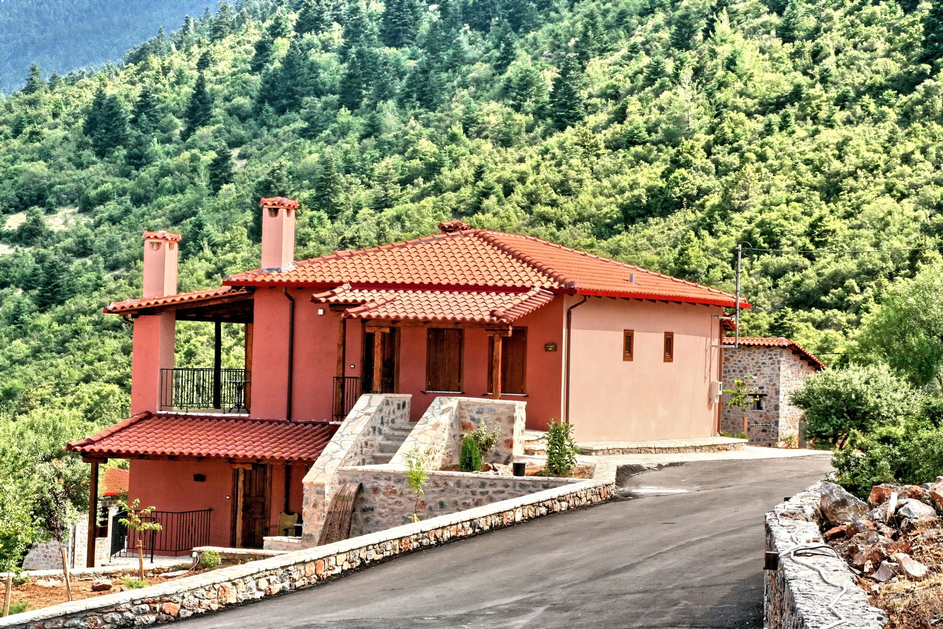Menalia Villas & Suites