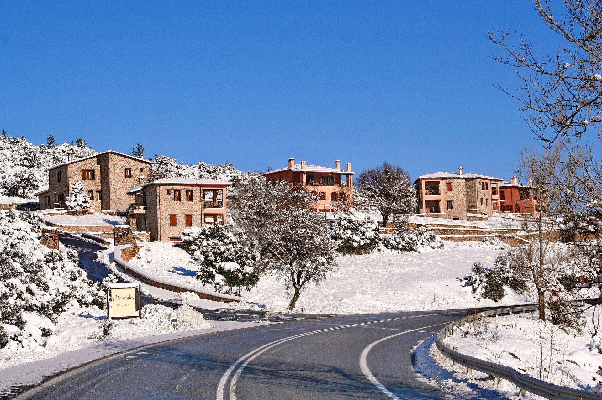 Menalia Villas & Suites