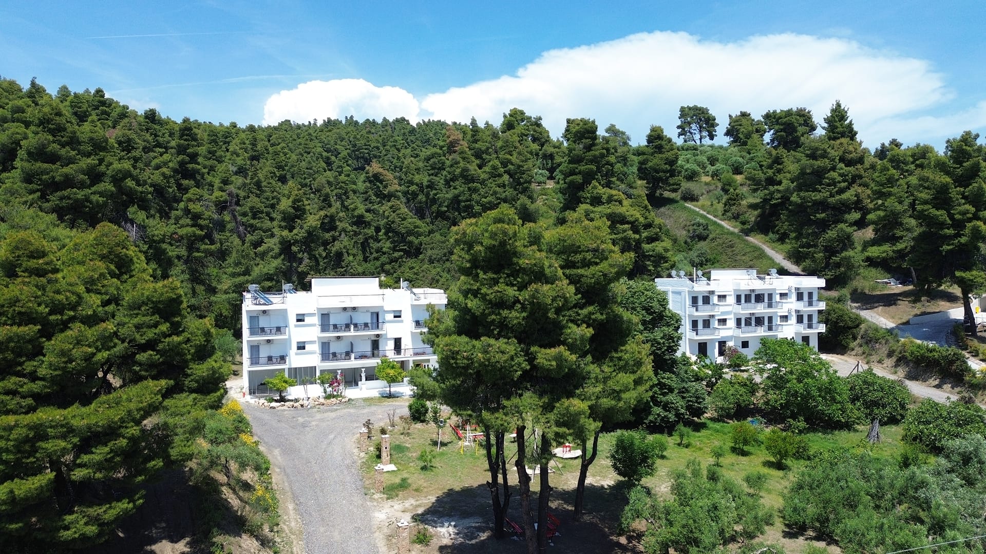 MeThea SeaView Apartments by Greek Pride