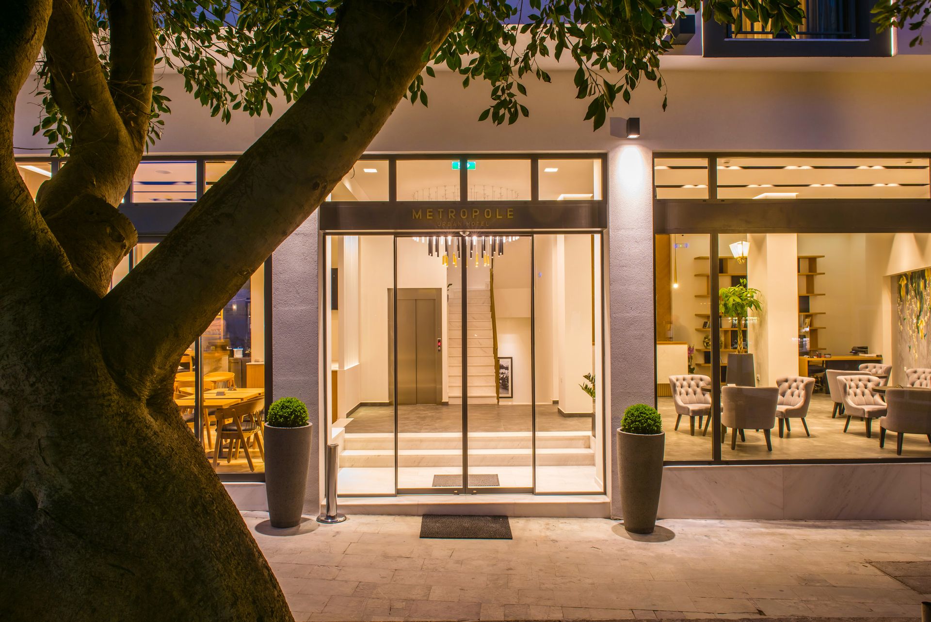 Metropole Urban Hotel