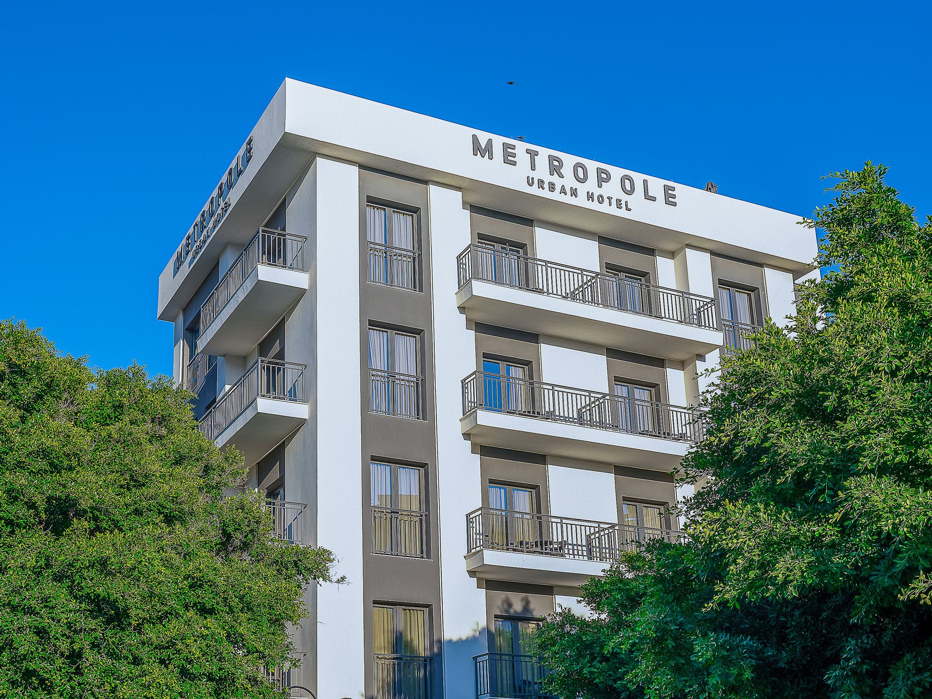 Metropole Urban Hotel
