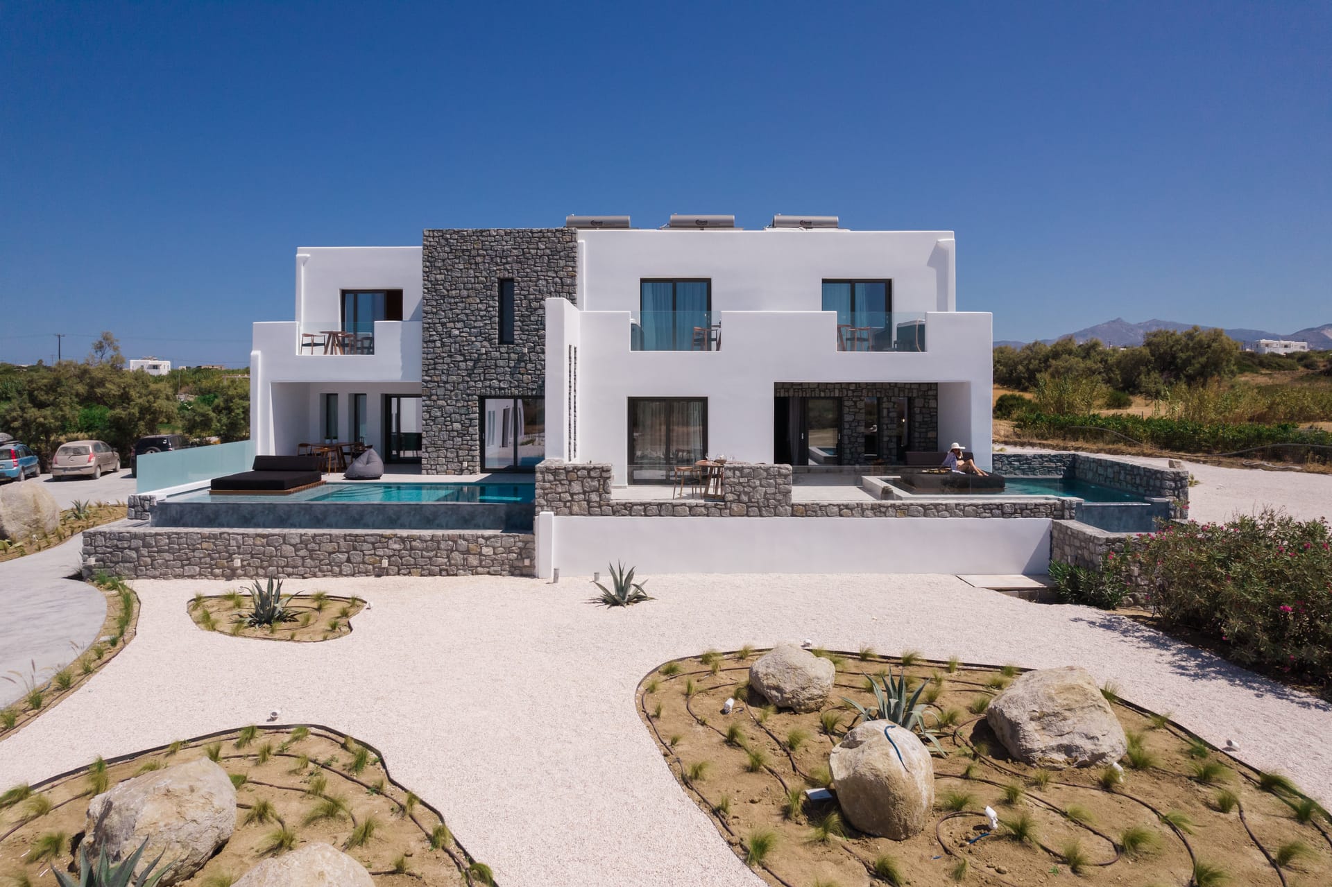 Milestones Naxos