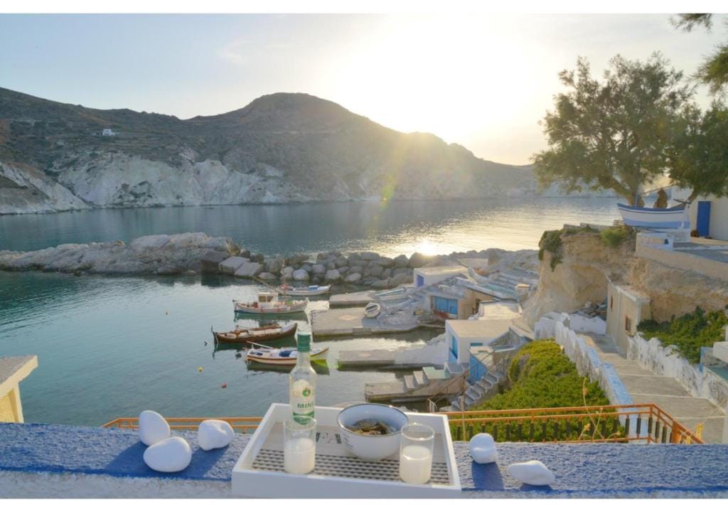 Milos Accommodations Rentals
