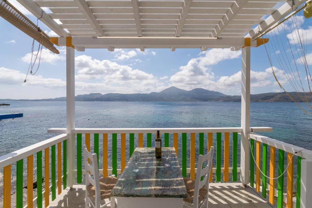 Milos Accommodations Rentals