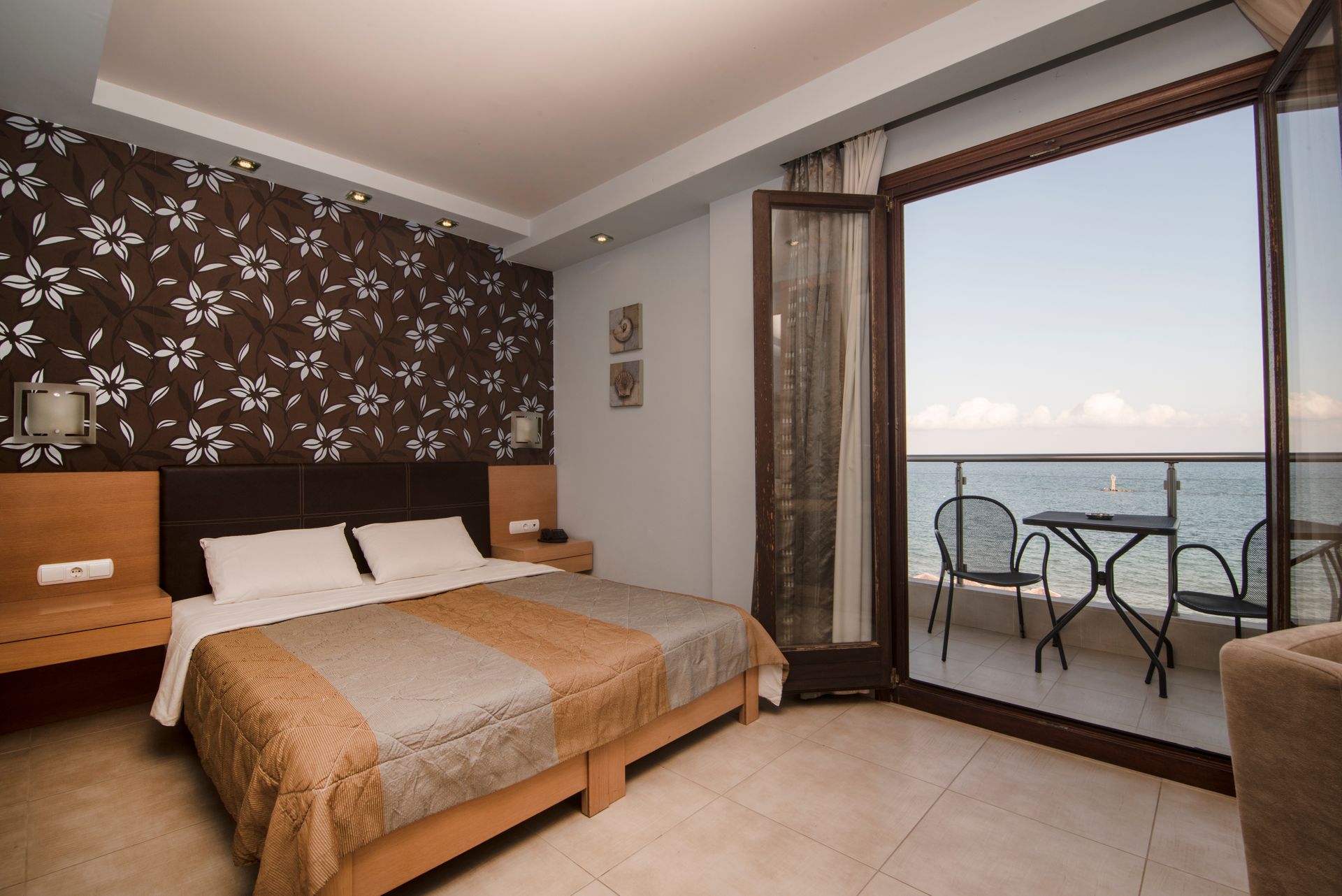 Mistral Seaside Hotel