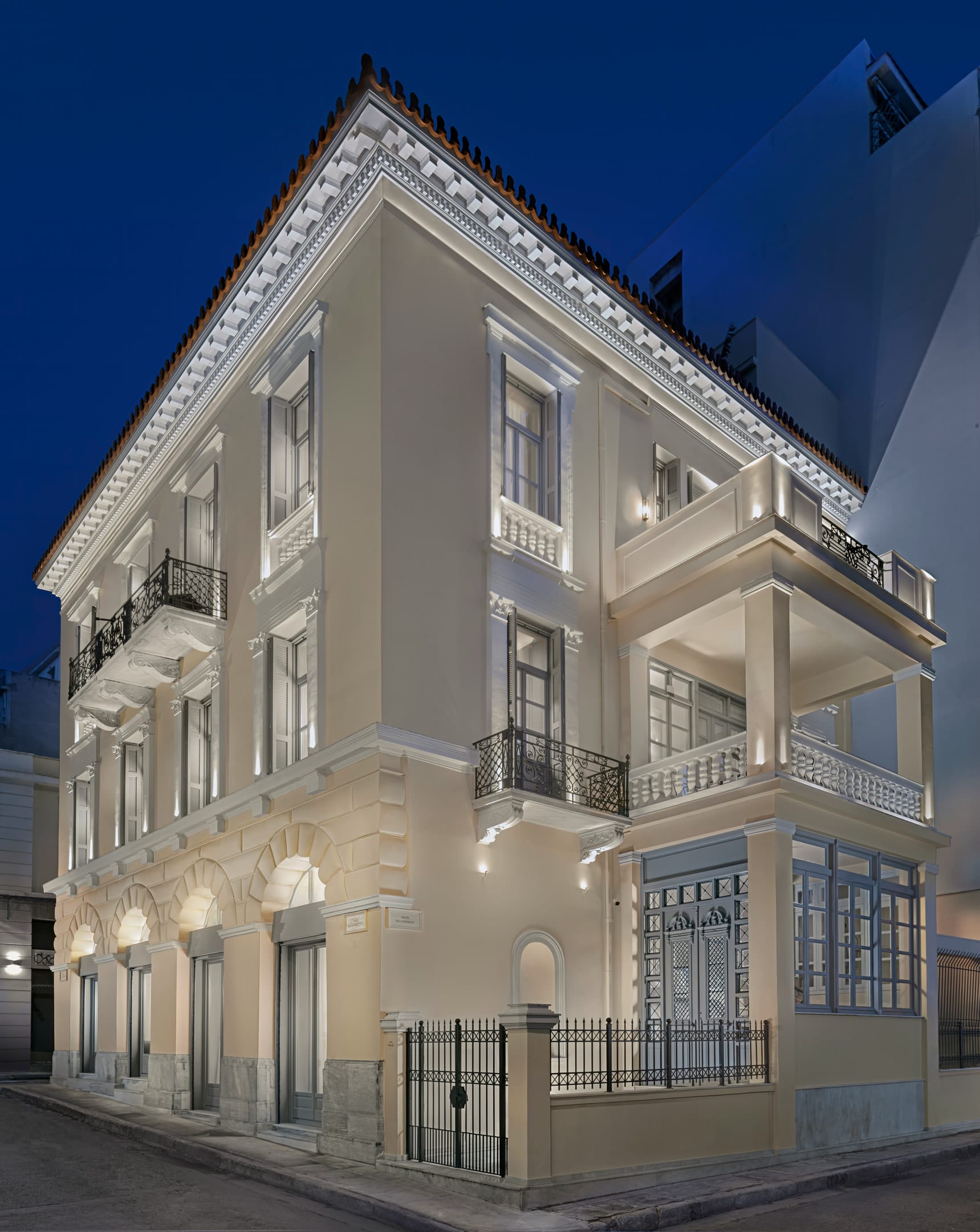 Monument Hotel