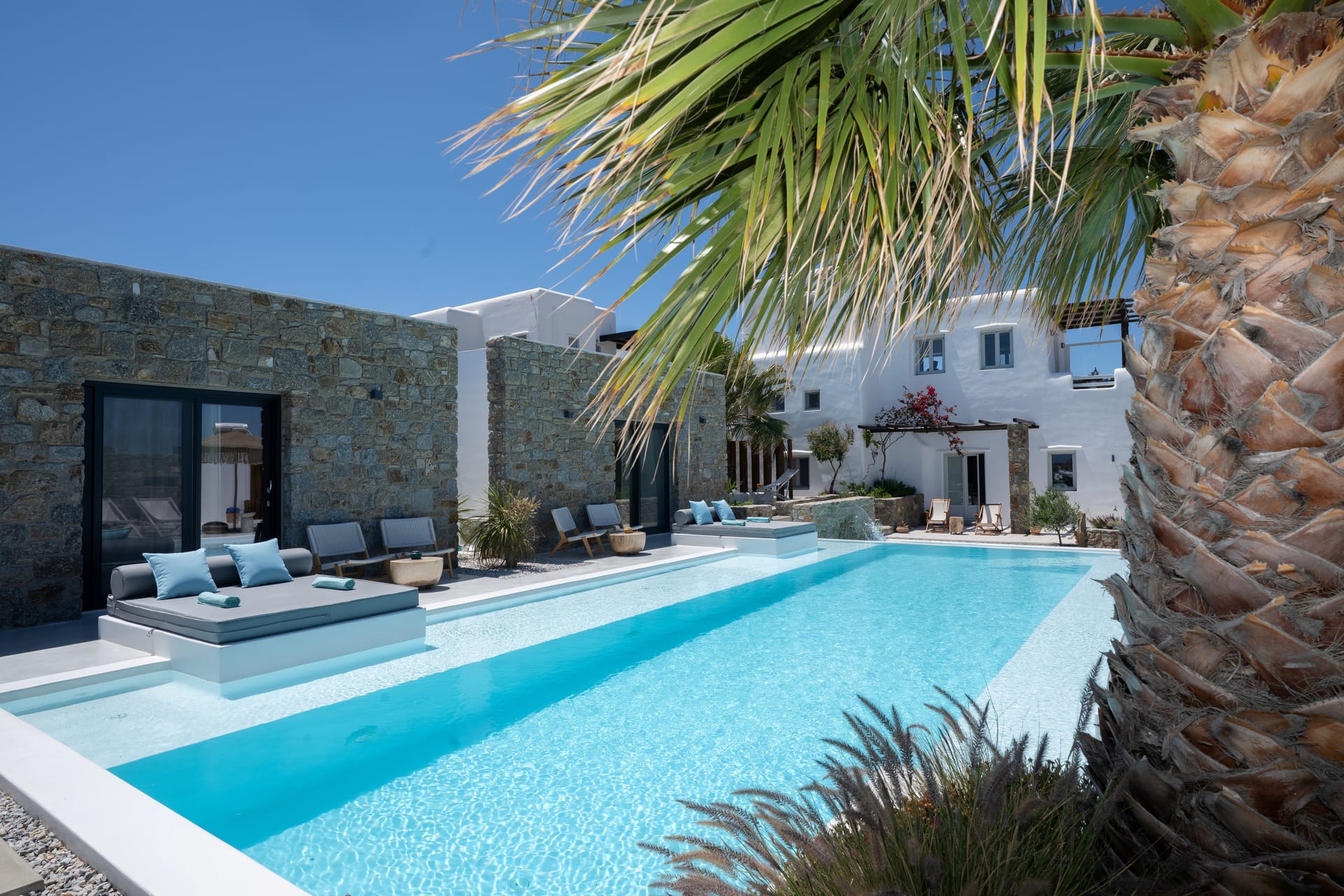 Myconian Theros Luxury Suites