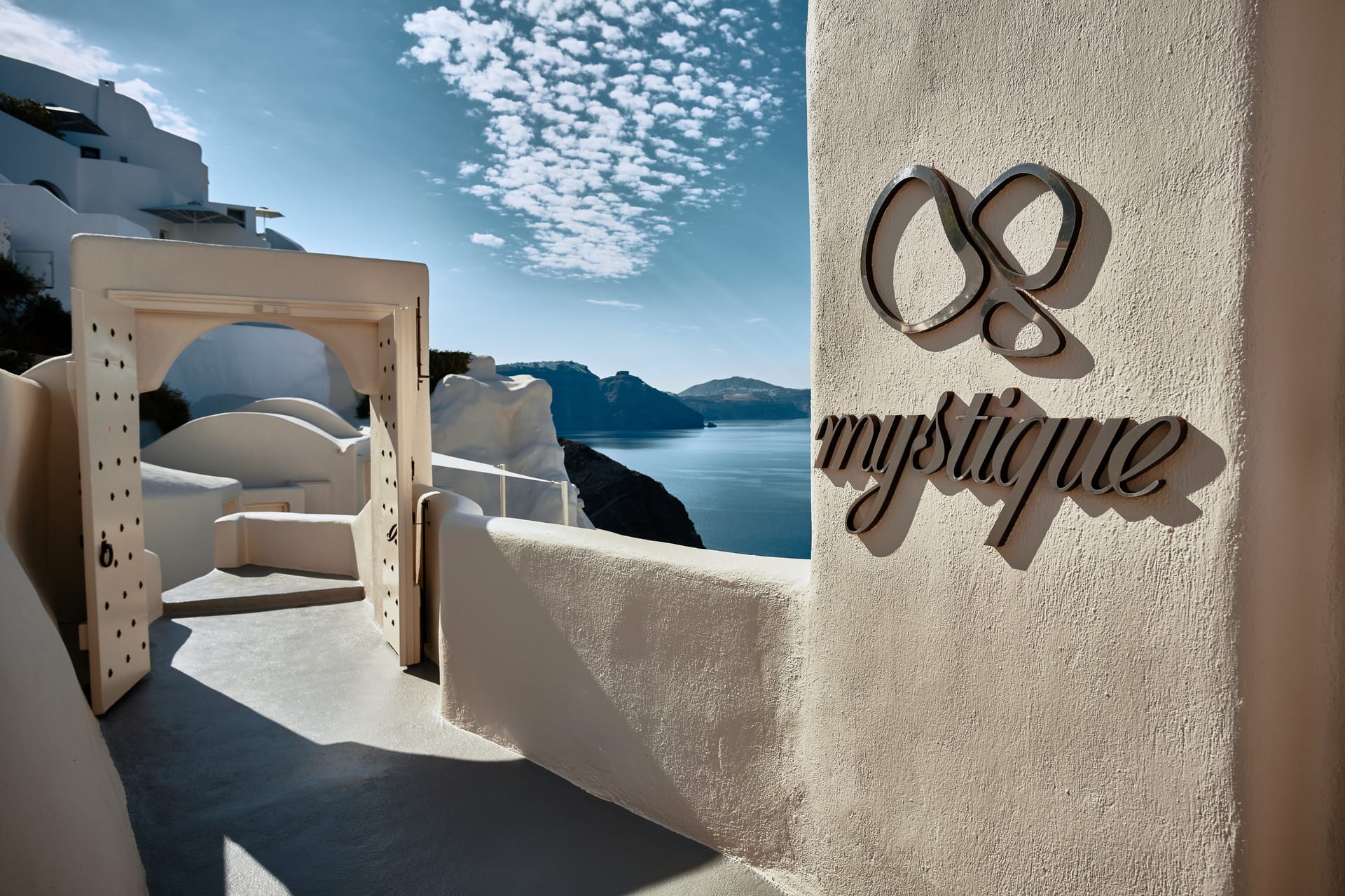Mystique, a Luxury Collection Hotel, Santorini